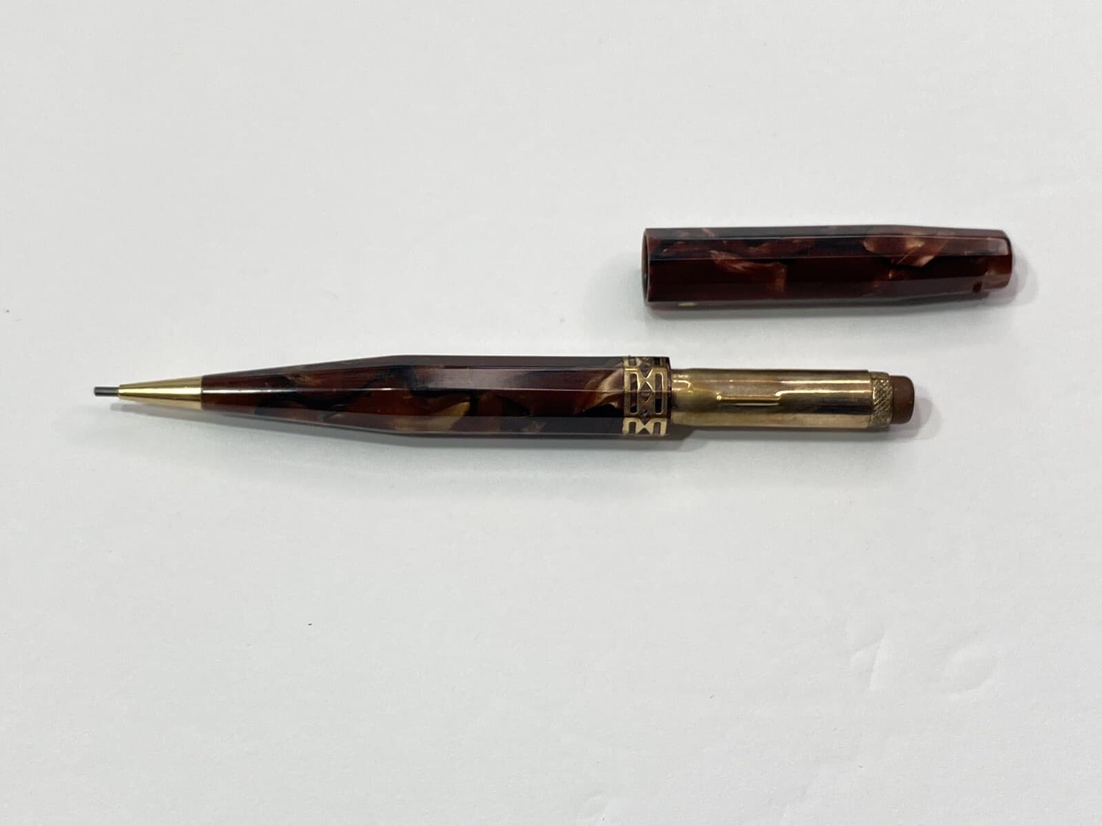 EVERSHARP DORIC WINE RED GOLD EMBLEM MECHANICAL PENCIL  MISSING THE TRIM  4