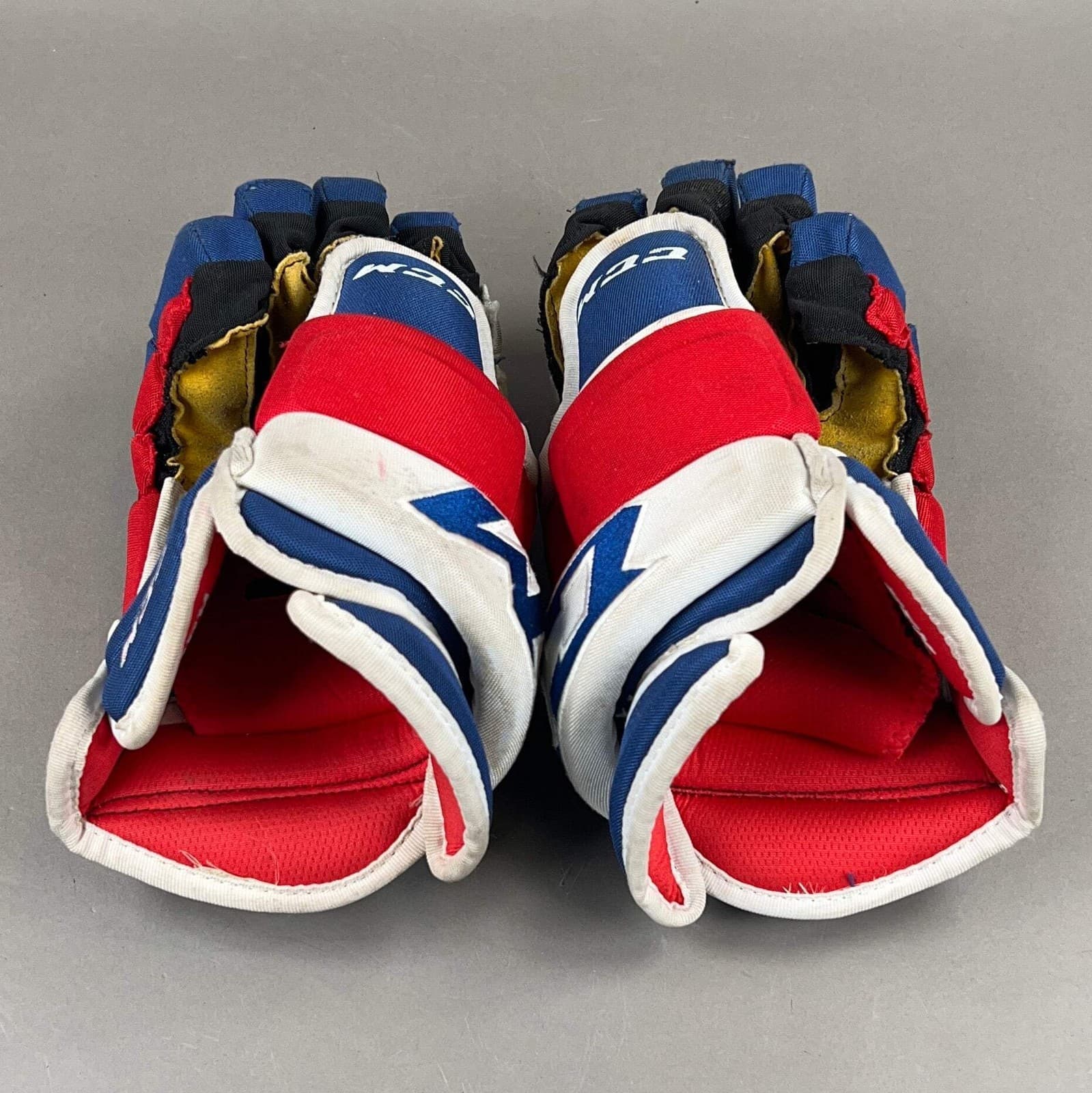 CCM HG4PC Senior 13" Vintage Hockey Gloves 3