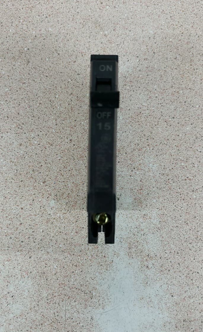 General Electric THQP115  Circuit Breaker 1 Pole 15 Amp 120V