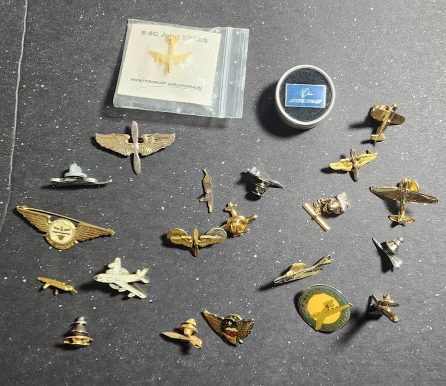 Lot of 20+ Aircraft / Wings Lapel Pins - Northrop Grumman, Boeing, Blue Angels 2