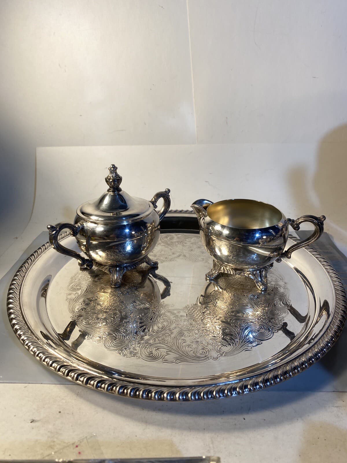 WM Rogers Creamer - Sugar Bowl & Tray Set Silverplate Vintage Lid Included 72-6