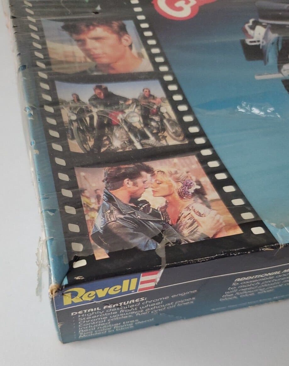 GREASE 2 VINTAGE 1982 REVELL YAMAHA 350 RYDELL RUMBLER MOTORCYCLE 1/8  MODEL KIT 2