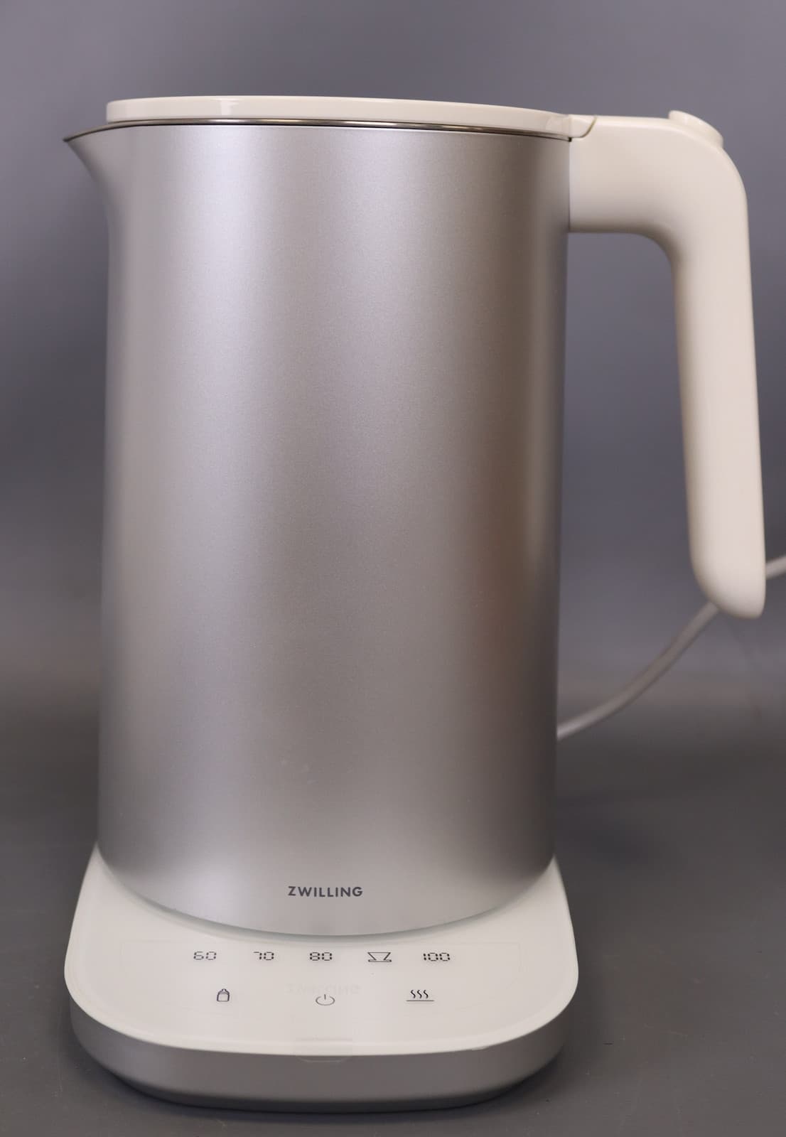 ZWILLING Enfinigy Cool Touch 1.5-Liter Cordless Tea Kettle - EU Plug 2