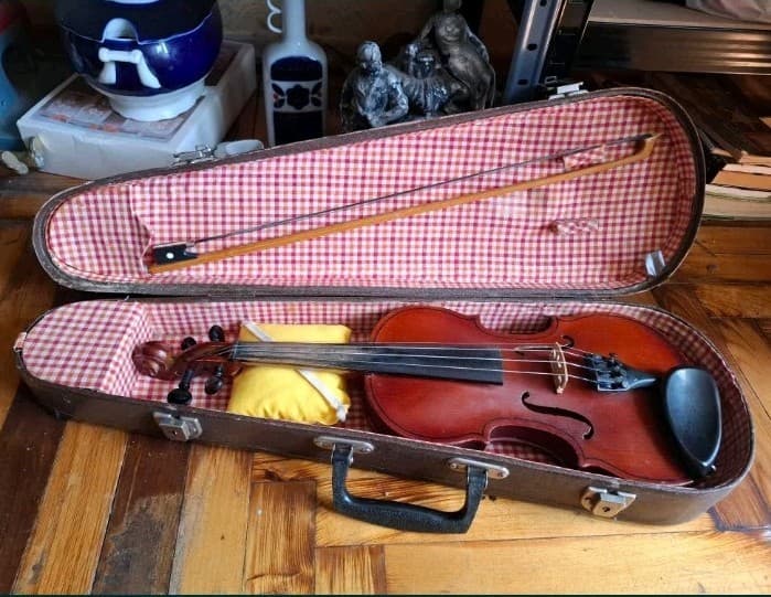 Vintage collectible violin USSR. 1981 2