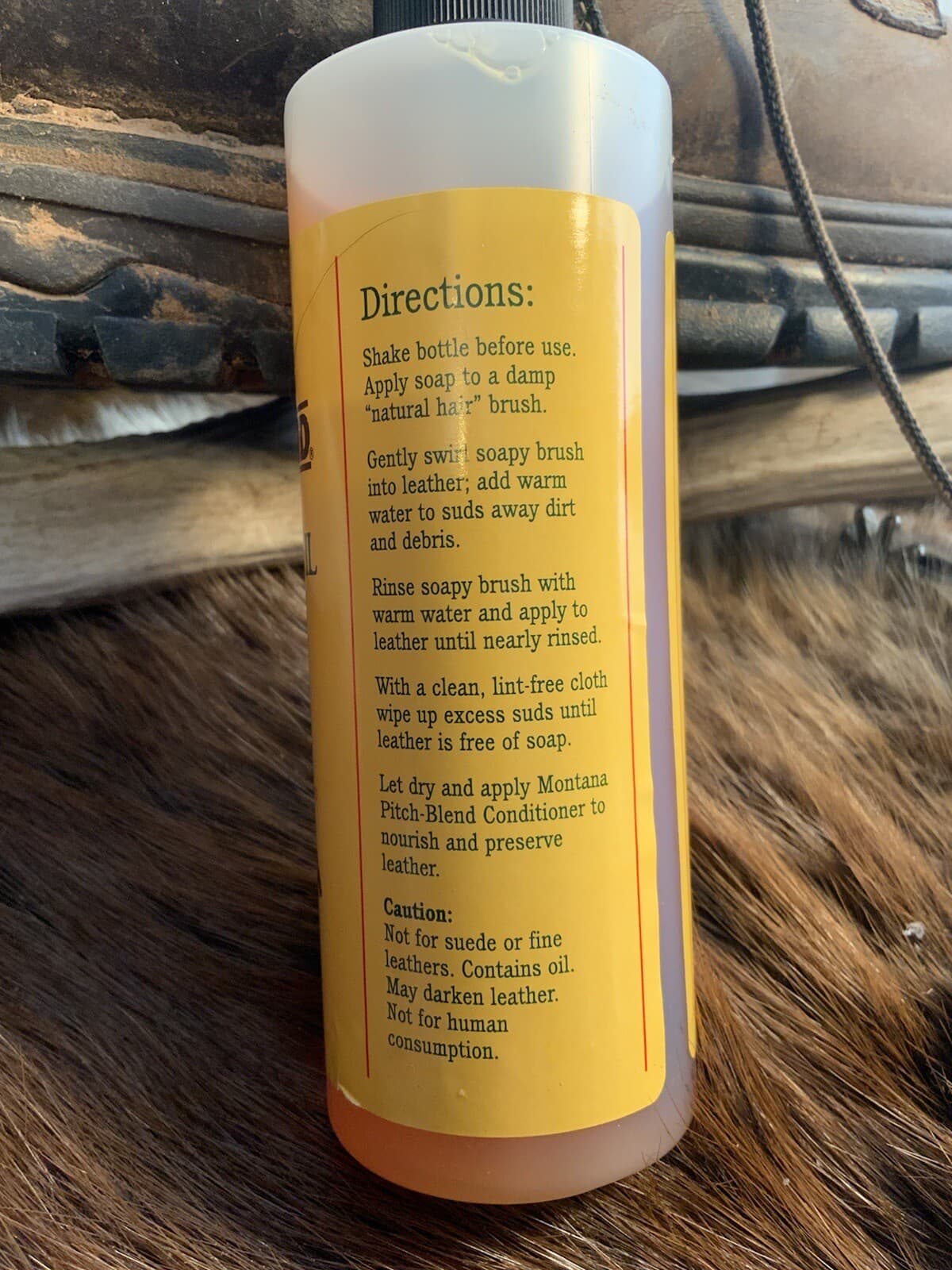 Montana Pitch Blend Leather Oil Soap, All Natural Leather Cleaner 8 Ounce 3