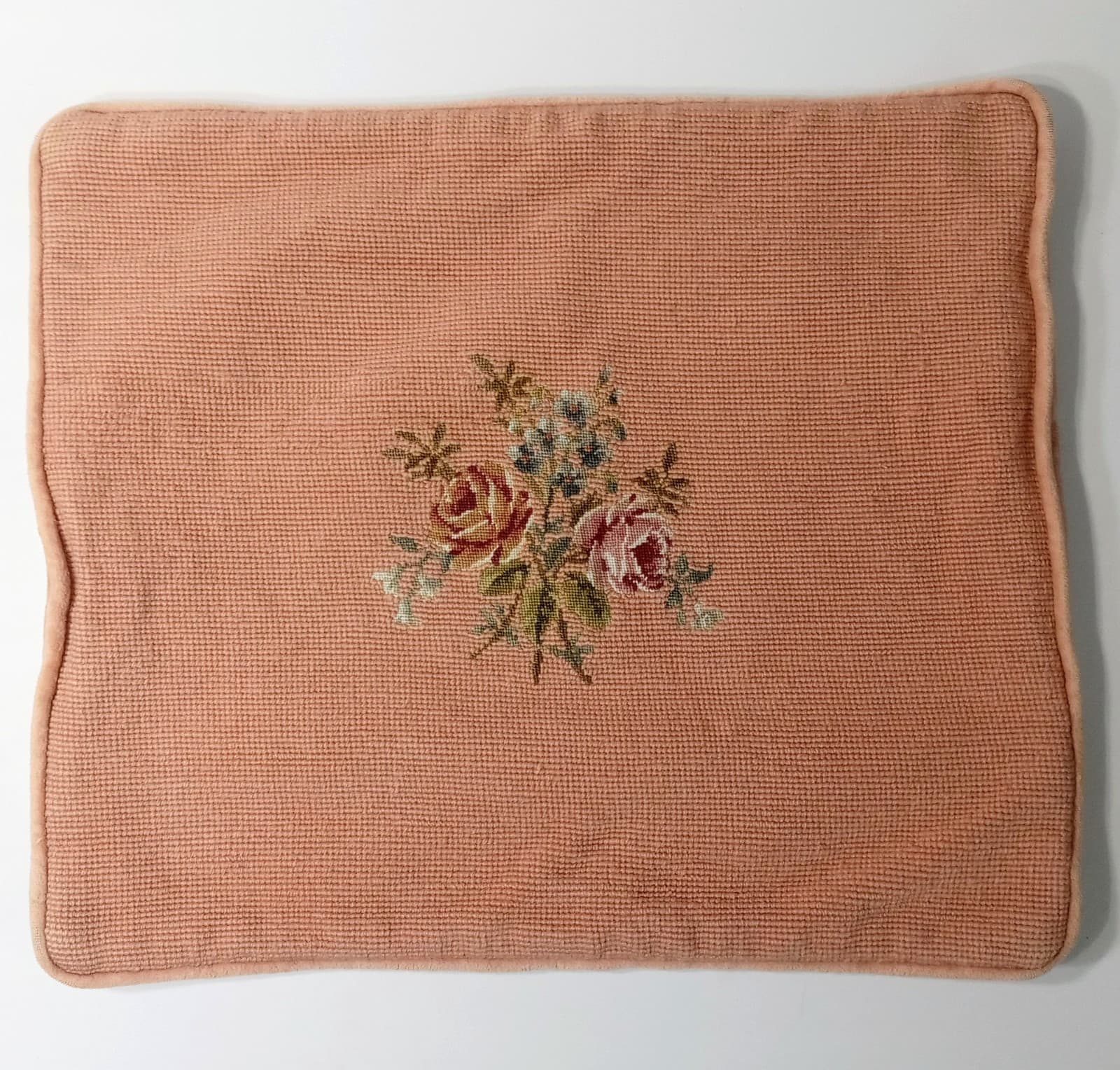 Vintage Needlepoint Roses Pillow Sham w/ Metal Zipper & Pillow Form in Apricot 6