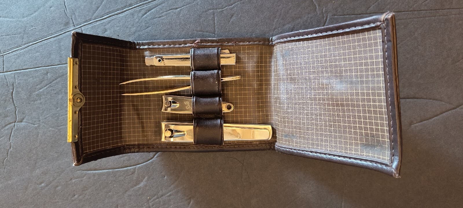 Vintage Mens Grooming Set In Brown Leather Case Mid Century Bates 2