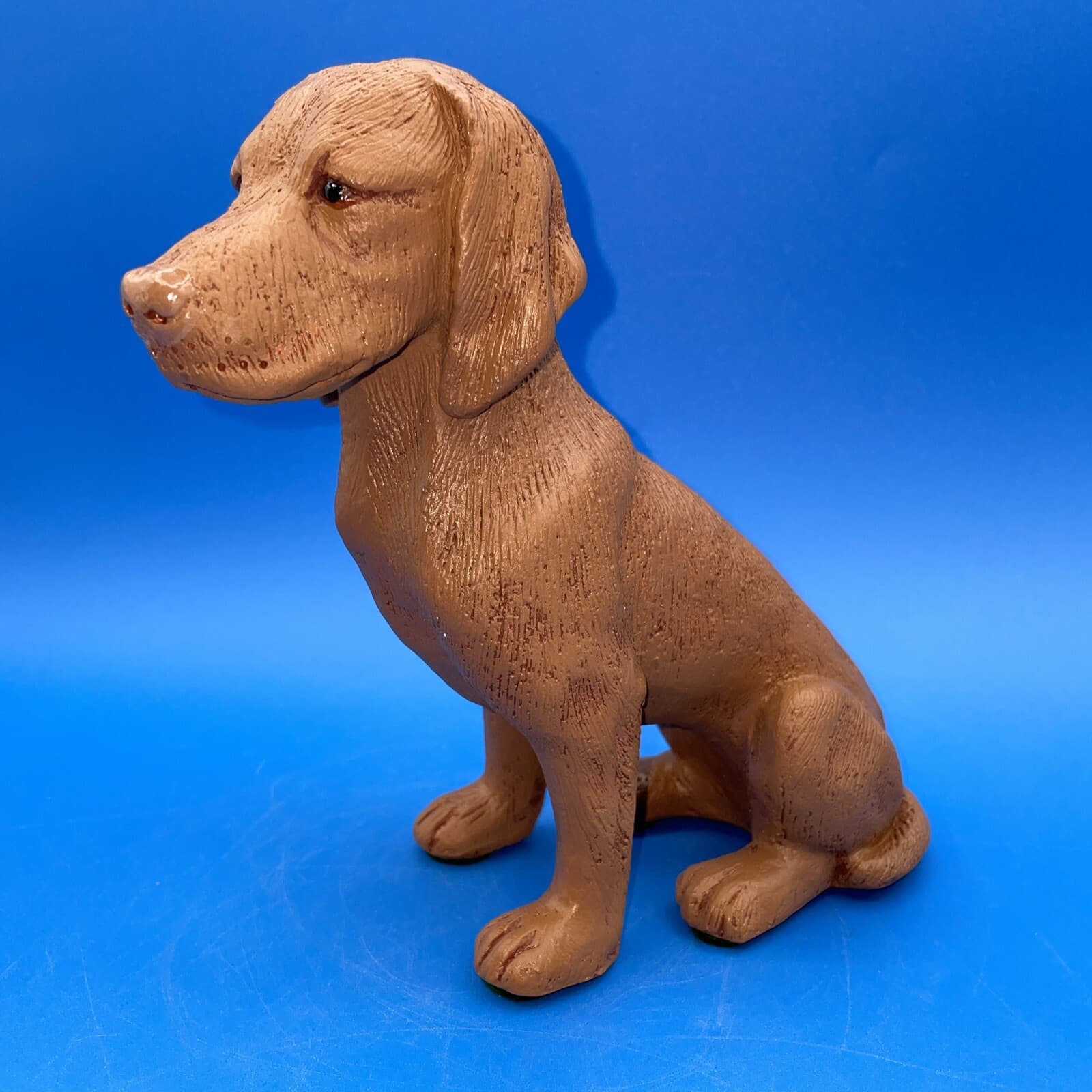 VINTAGE FIGURINE OF A VIZSLA DOG SIGNED BY ARTIST T C SCHOCH