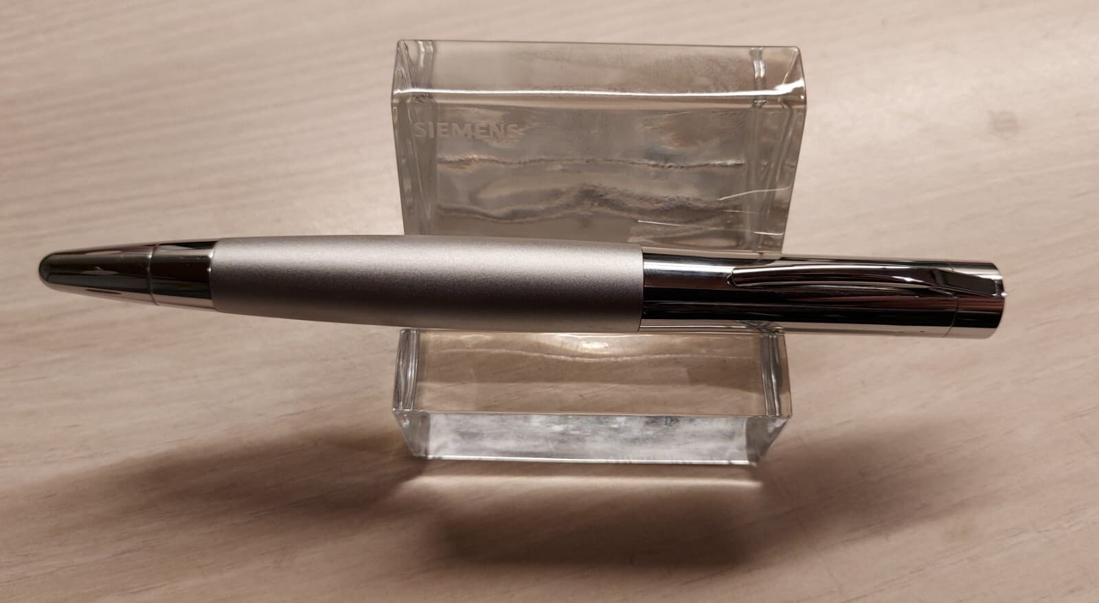 ✒ RARE Rotring Initial Rollerball Pen with retractable Data Tip Excellent 2