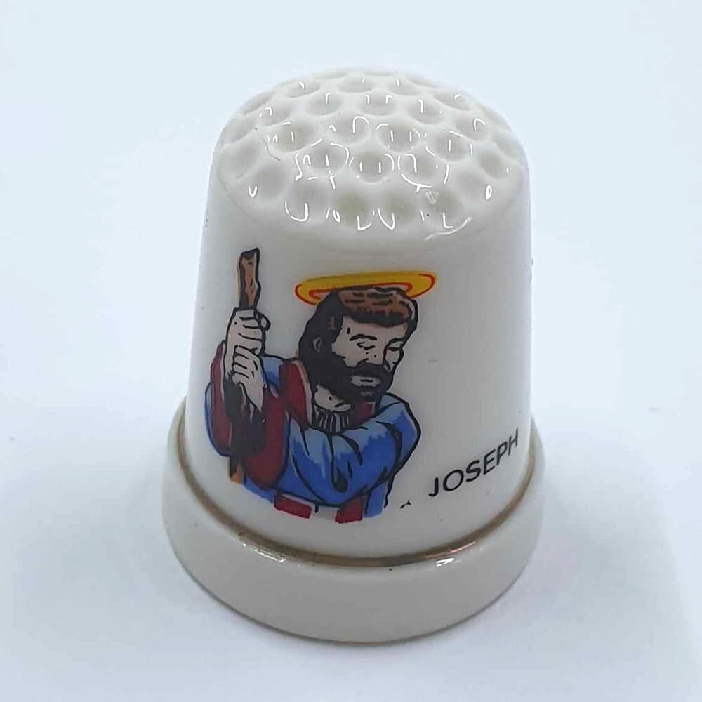 6 Christmas Vintage Thimbles Holy family & 3 Kings 2