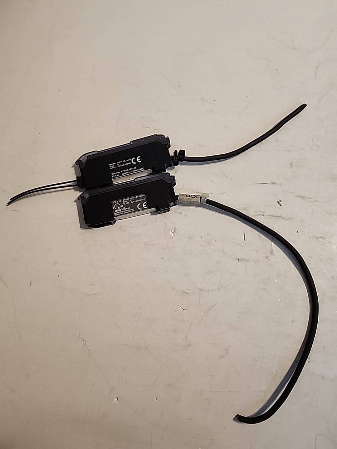 [Lot of 2] Keyence FS-V31 Fiber Optic Sensors - Free Shipping  4