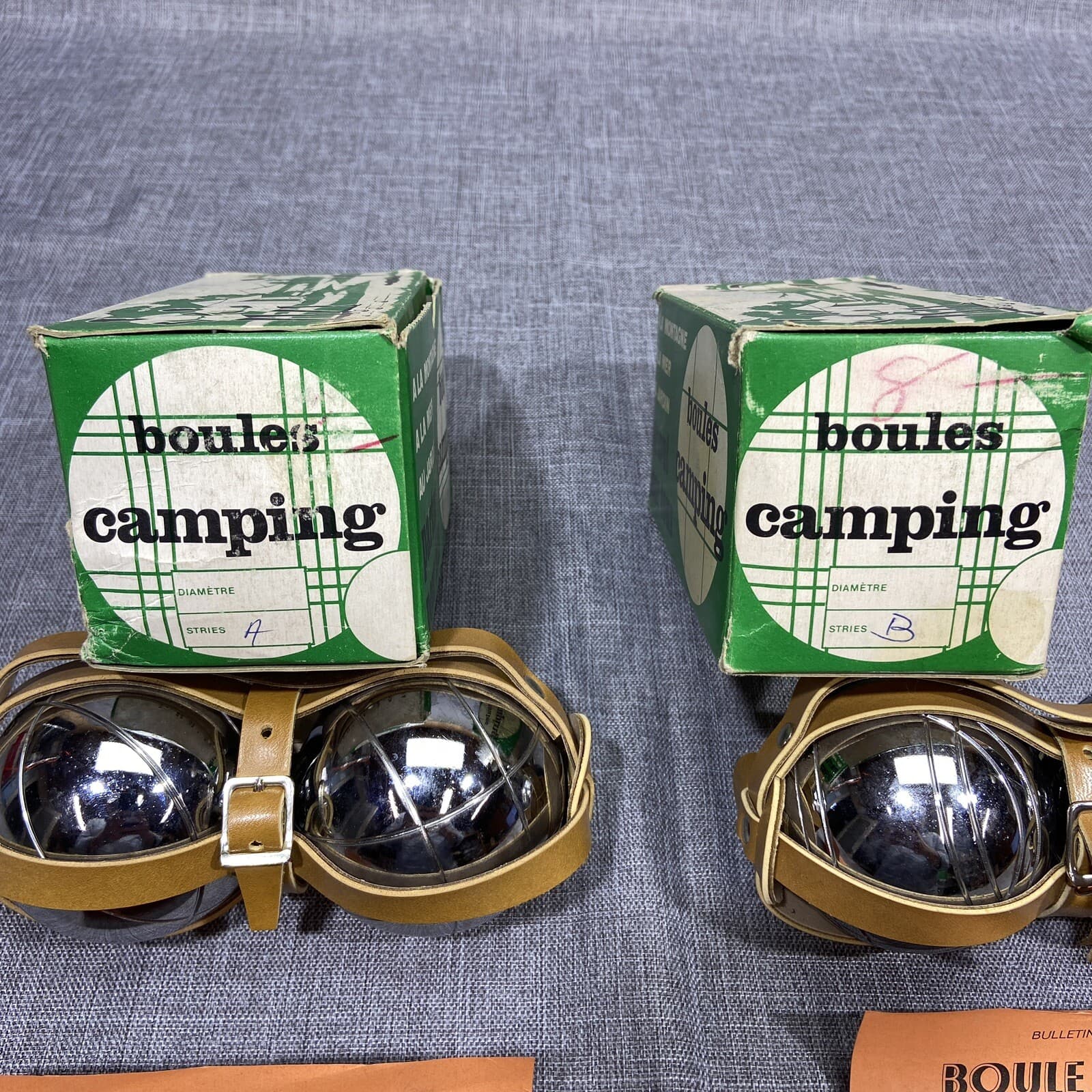 Petanque Jeu de Boules Lawn Bowling Ball Game Set & Box Metal Vintage French 4