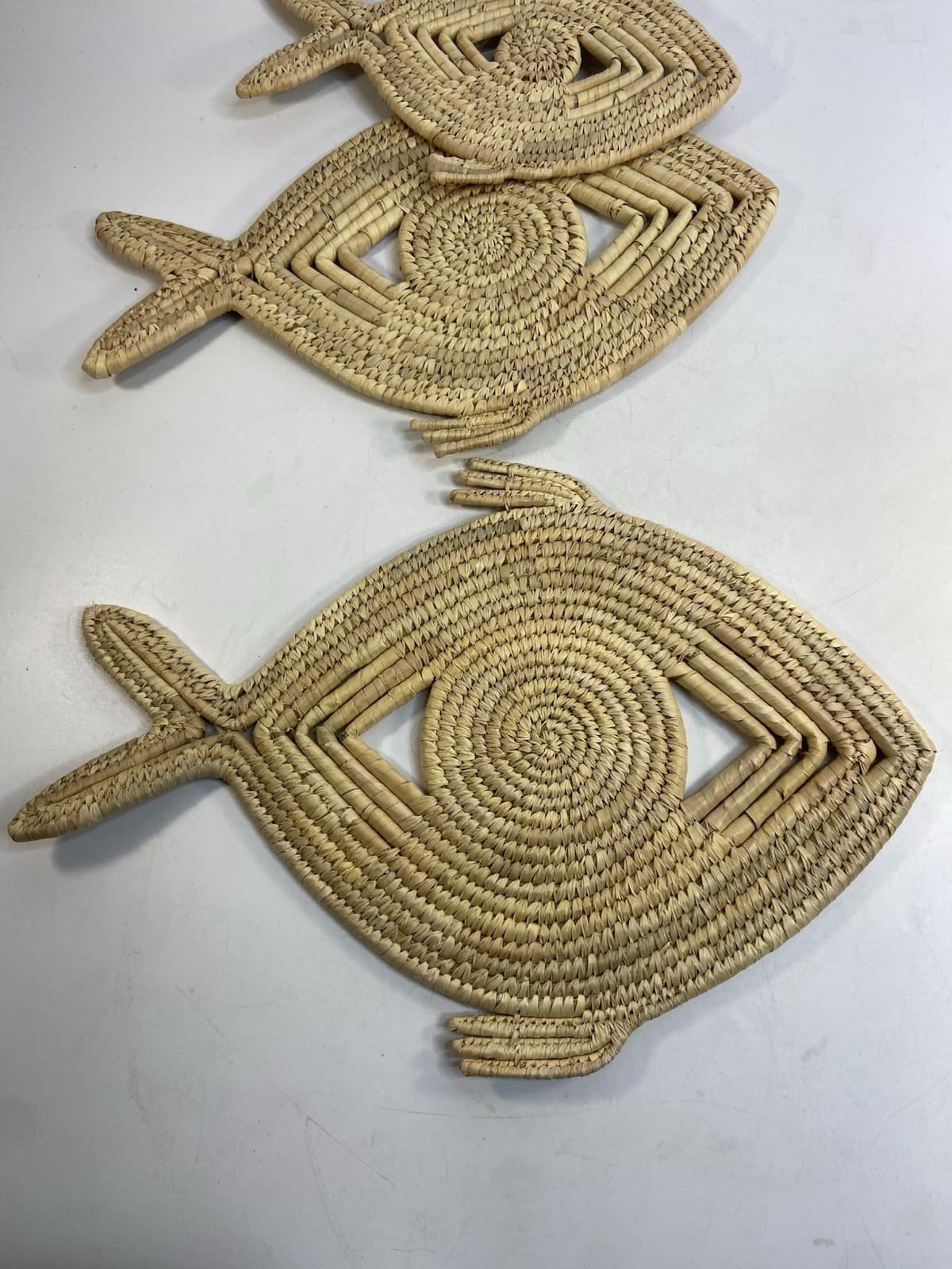 Set Of 3 Fish Trivet Hot Pads Wall Decor Woven Rattan Different Sizes MCM 2