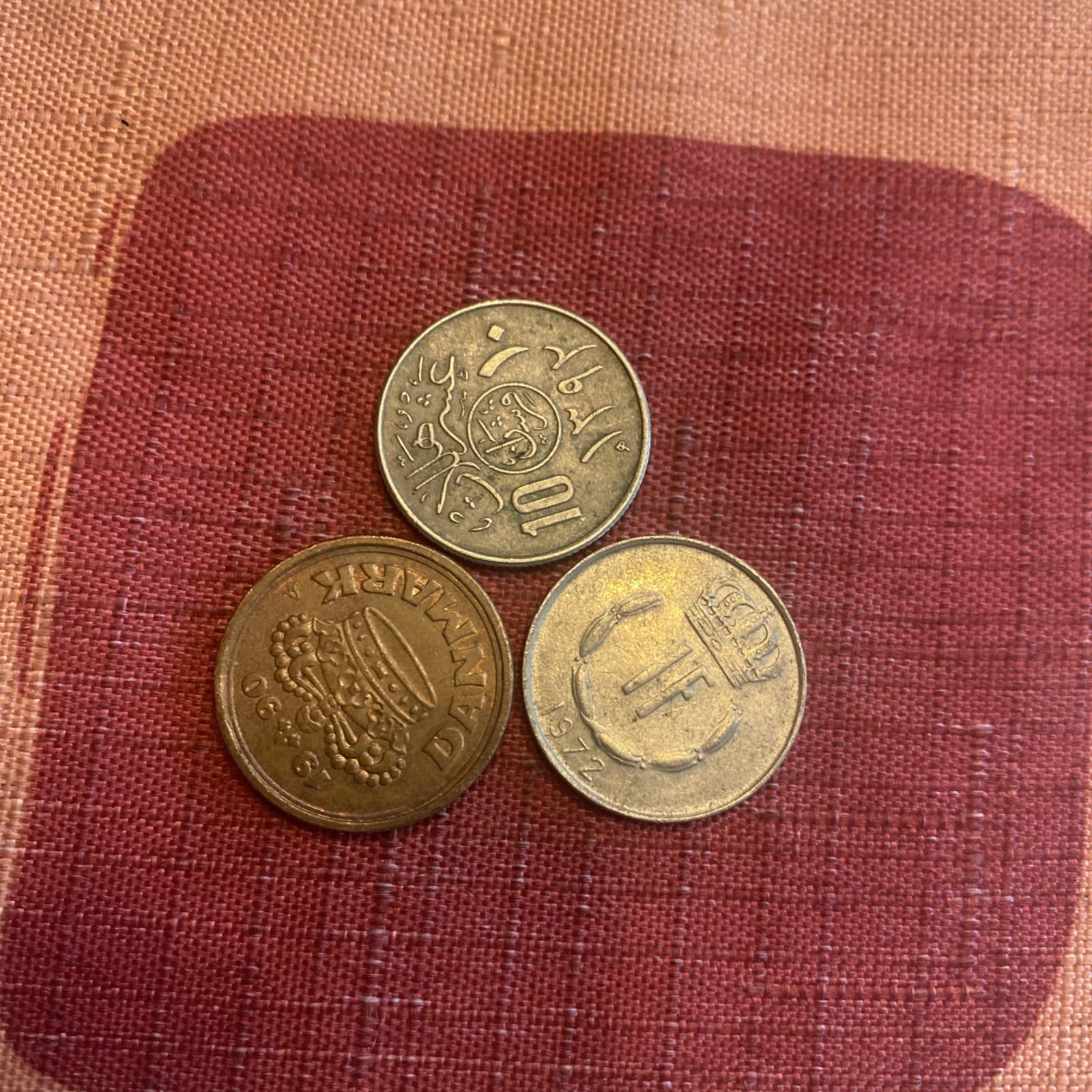 Saudi Arabia -  10 Halalah, Denmark 1990 50 Ore, Luxembourg 1972 Franc- Coins 3