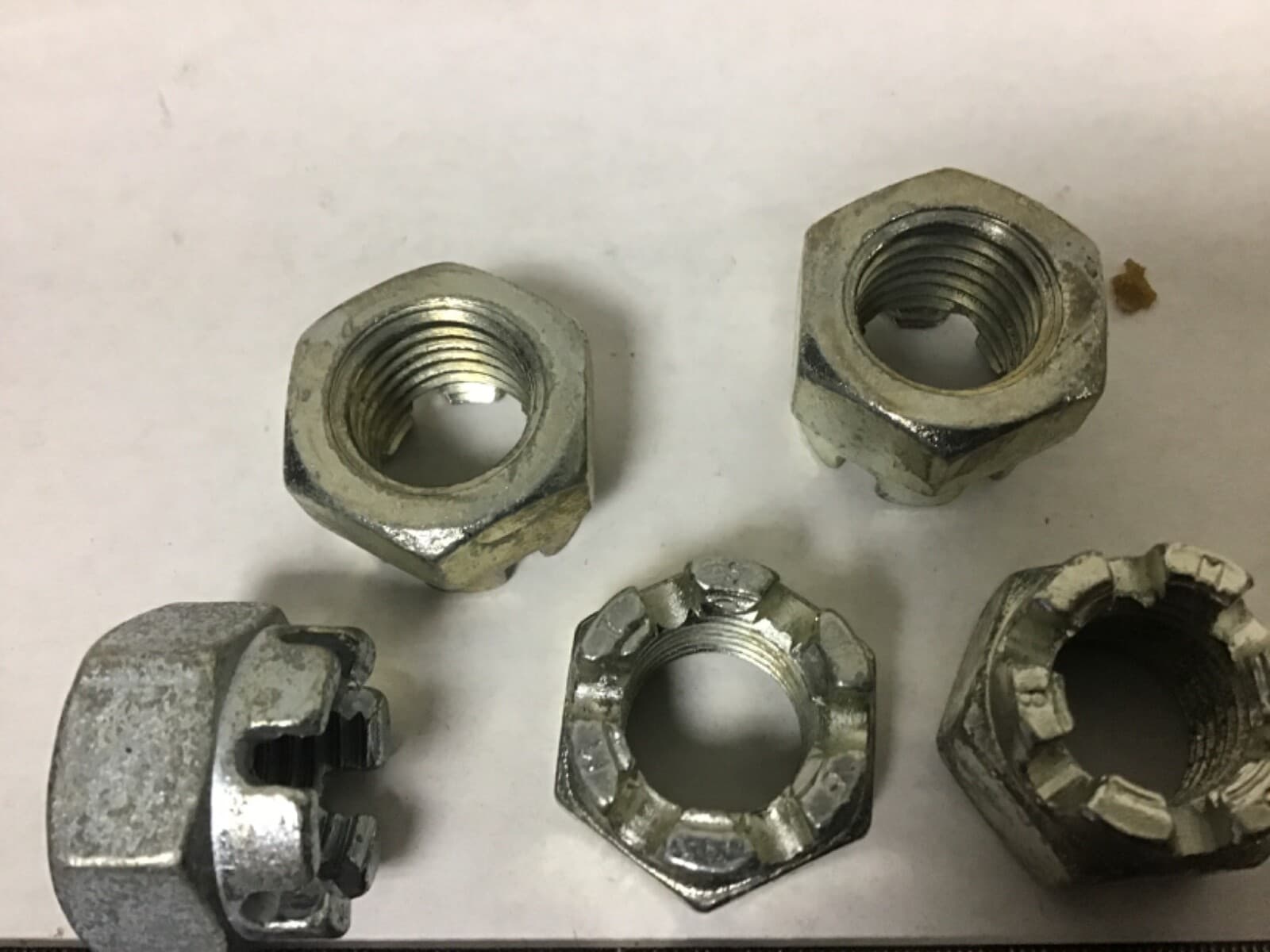 Qty (5) M20 Slotted (Castle) Nuts, Zinc Plated Steel 3