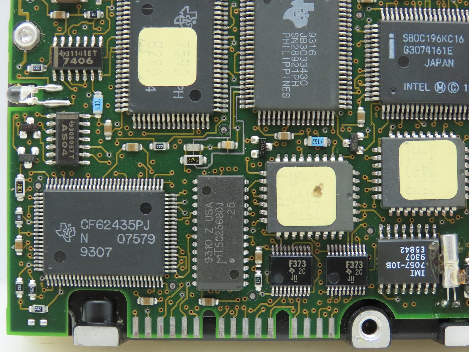 Honeywell ST3600N Seagate Redundant Drive Controller Board SCSI Hard Drive Servo 5