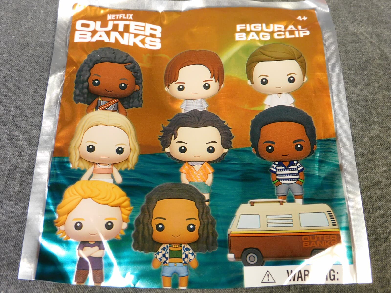 Outer Banks NEW * JJ Clip * Blind Bag Key Chain Monogram Netflix 6