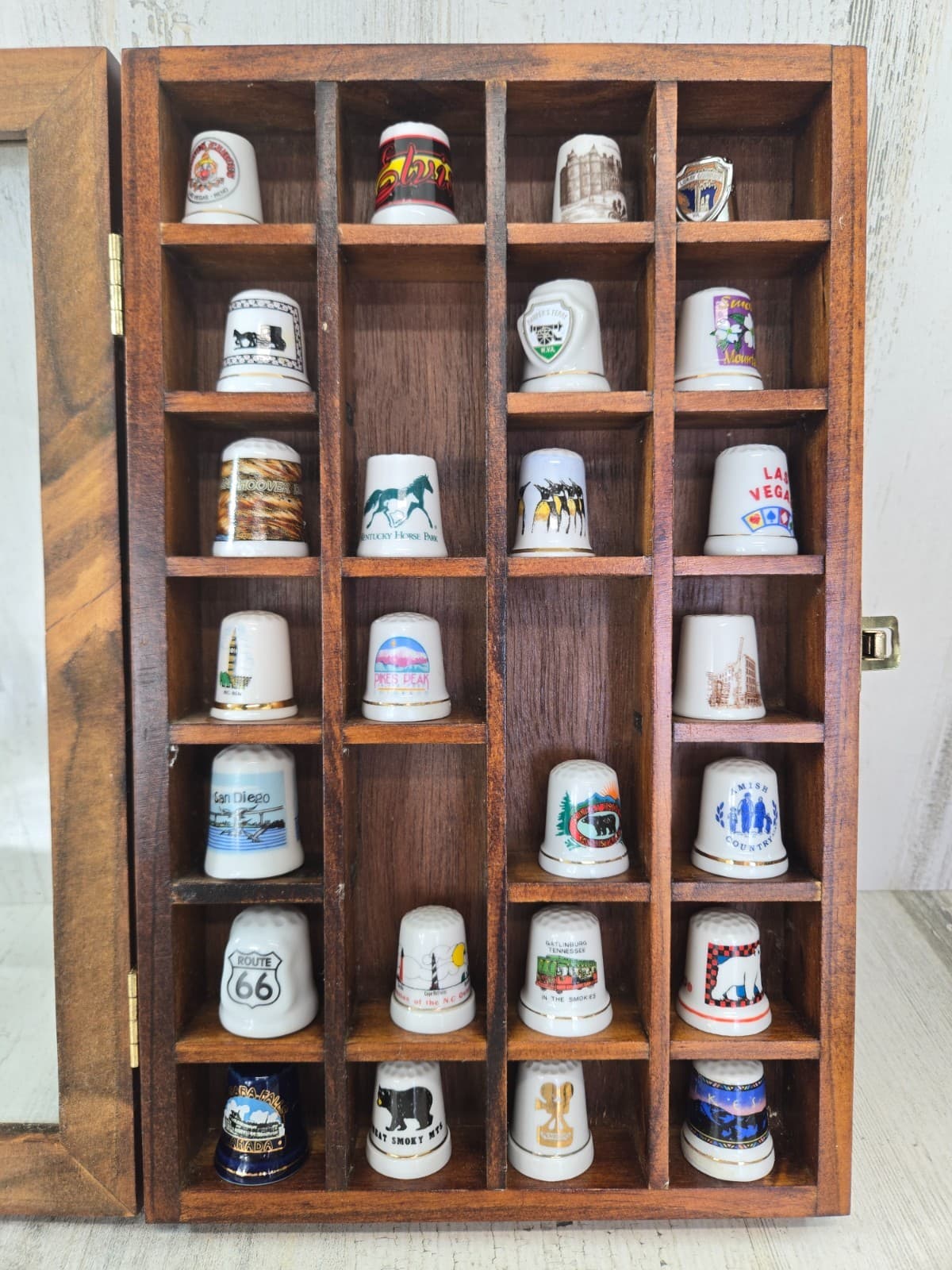 Vintage Thimbles & Wood Case Glass Door Lot of 25 Cities Tourist Attractions 3