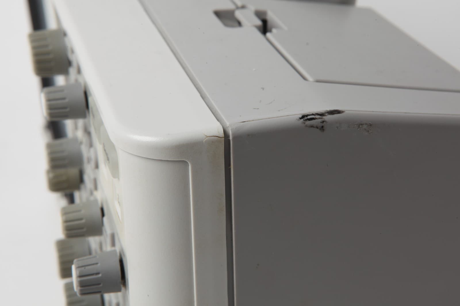 Agilent DSO-X 2004A 4 Channel Digital Oscilloscope 70MHz DVM WaveGen Tested #5 3