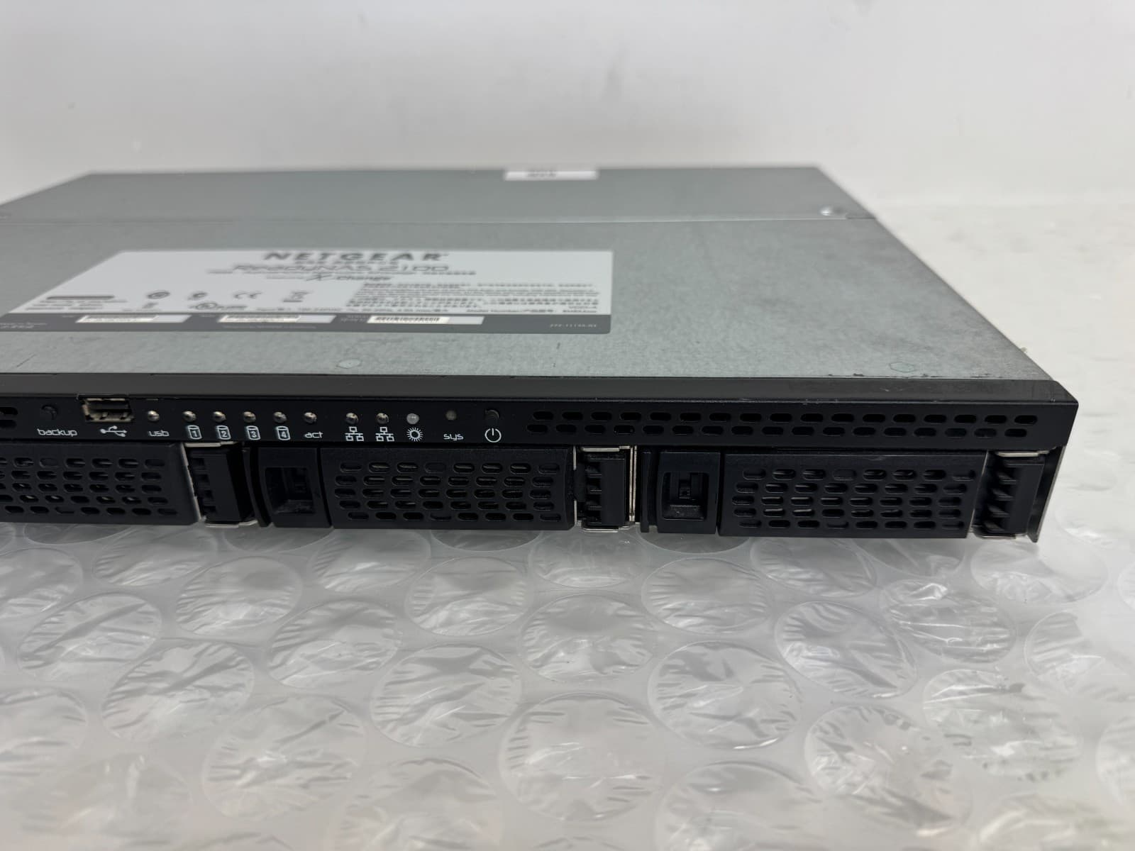 NetGear ReadyNAS 2100 RNRX4000-100NAS Network Storage 3