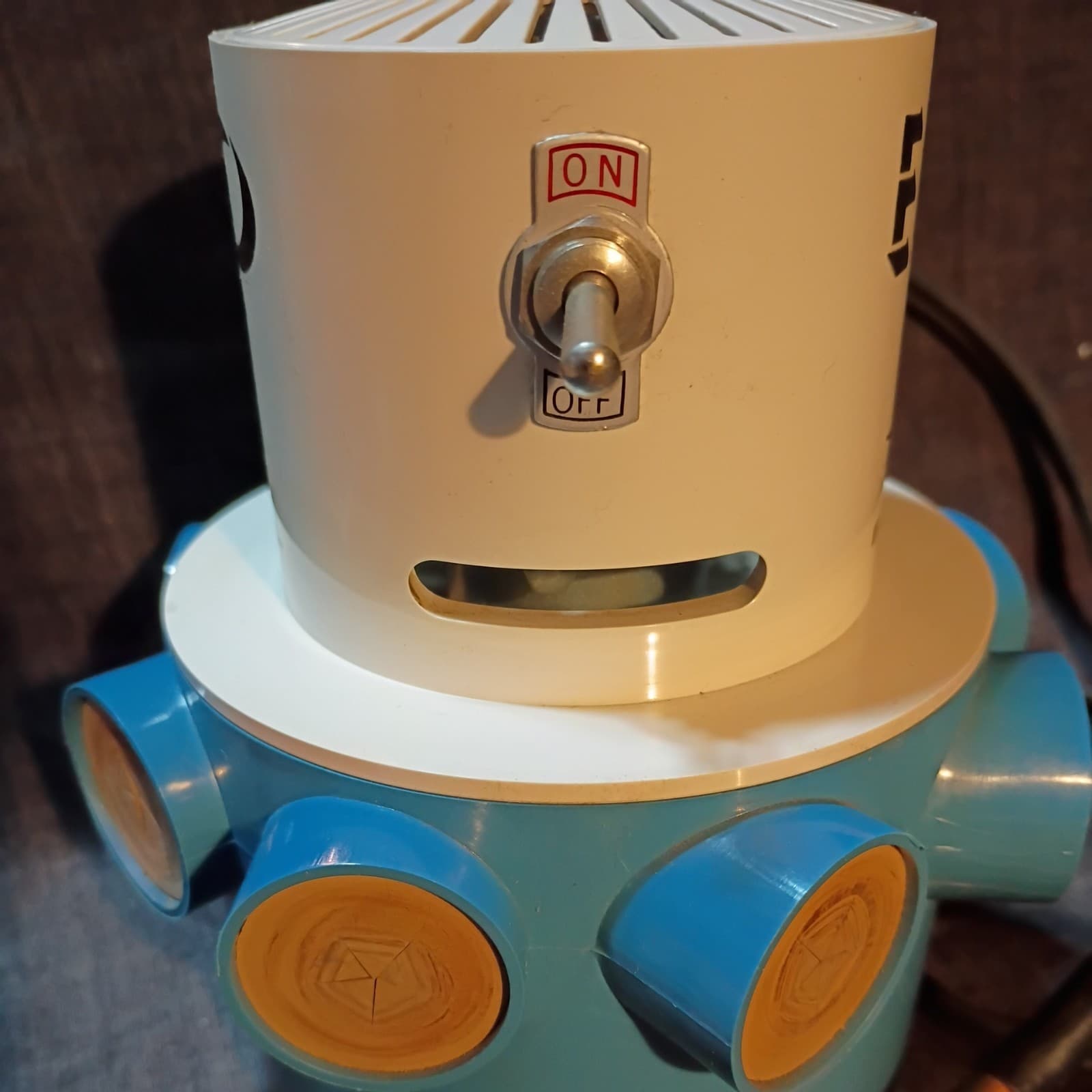 Elco-8 Station Spark Plug Cleaner  Vintage 12 volt  d. c. Cleaner 3