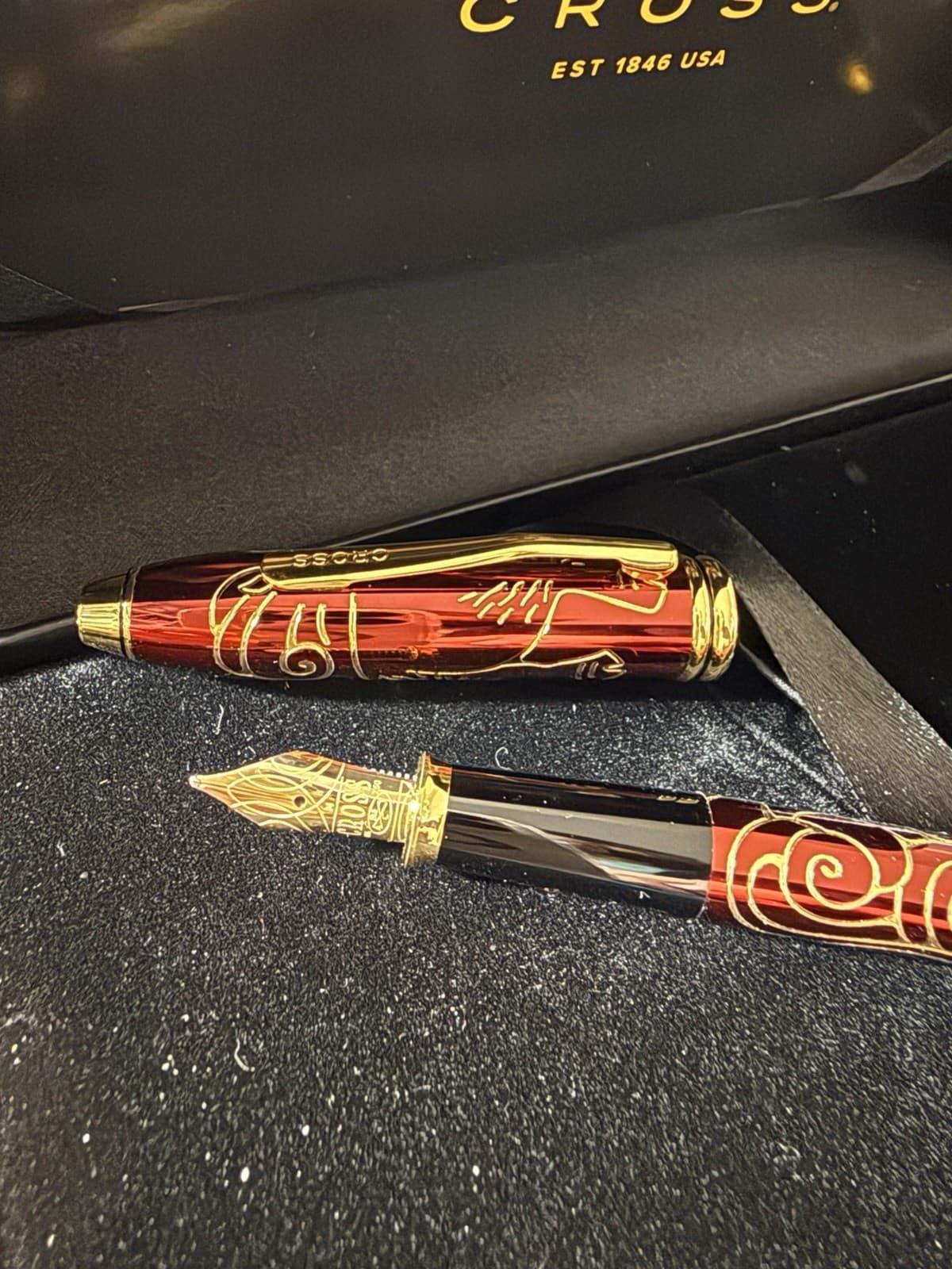 Cross Townsend "Year Of The Pig" Fountain Pen 18KT Gold M Nib NEW 2018 Sample 2