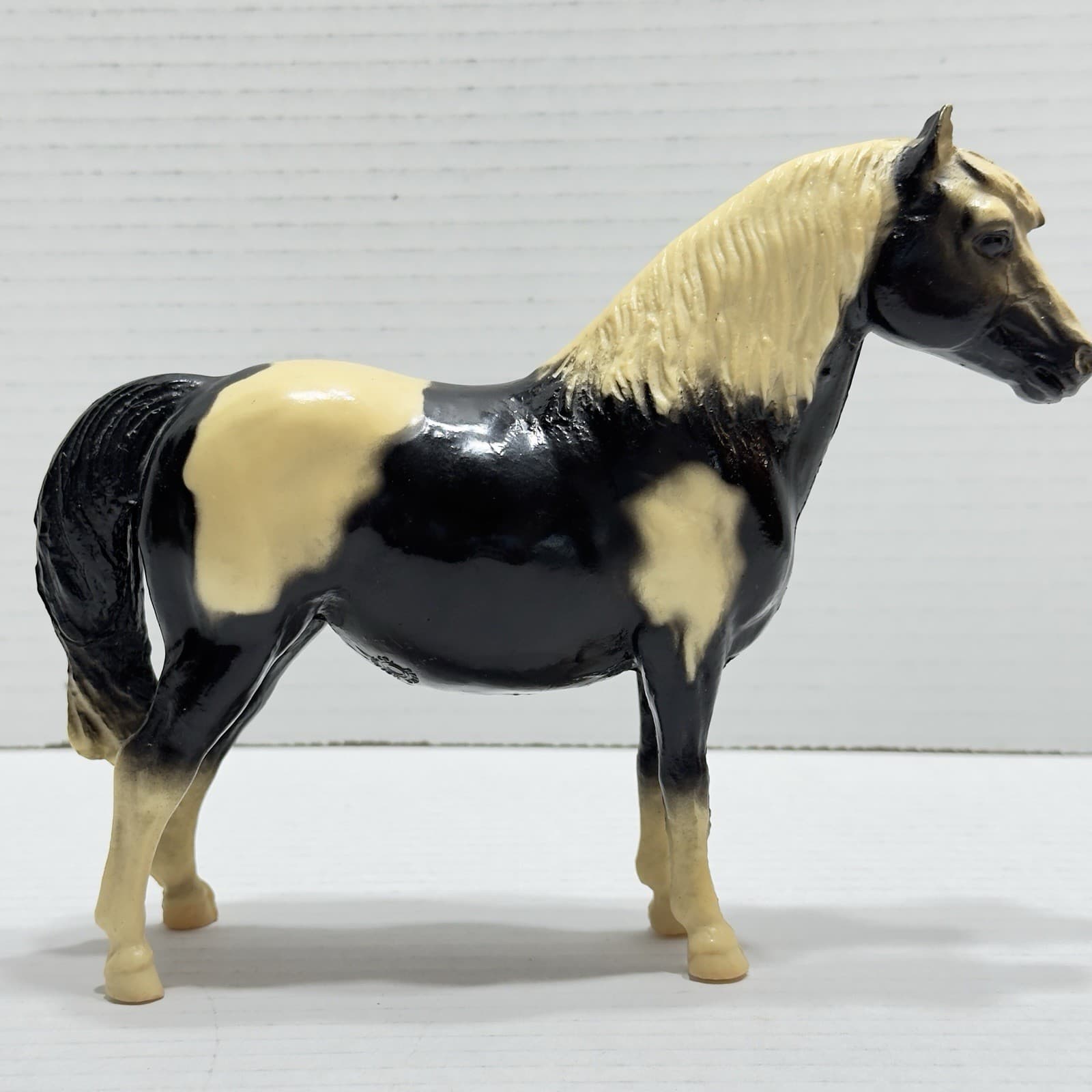 Vintage Breyer Shetland  Pony mark on belly with C Hess mark Black Beige Nice! 2