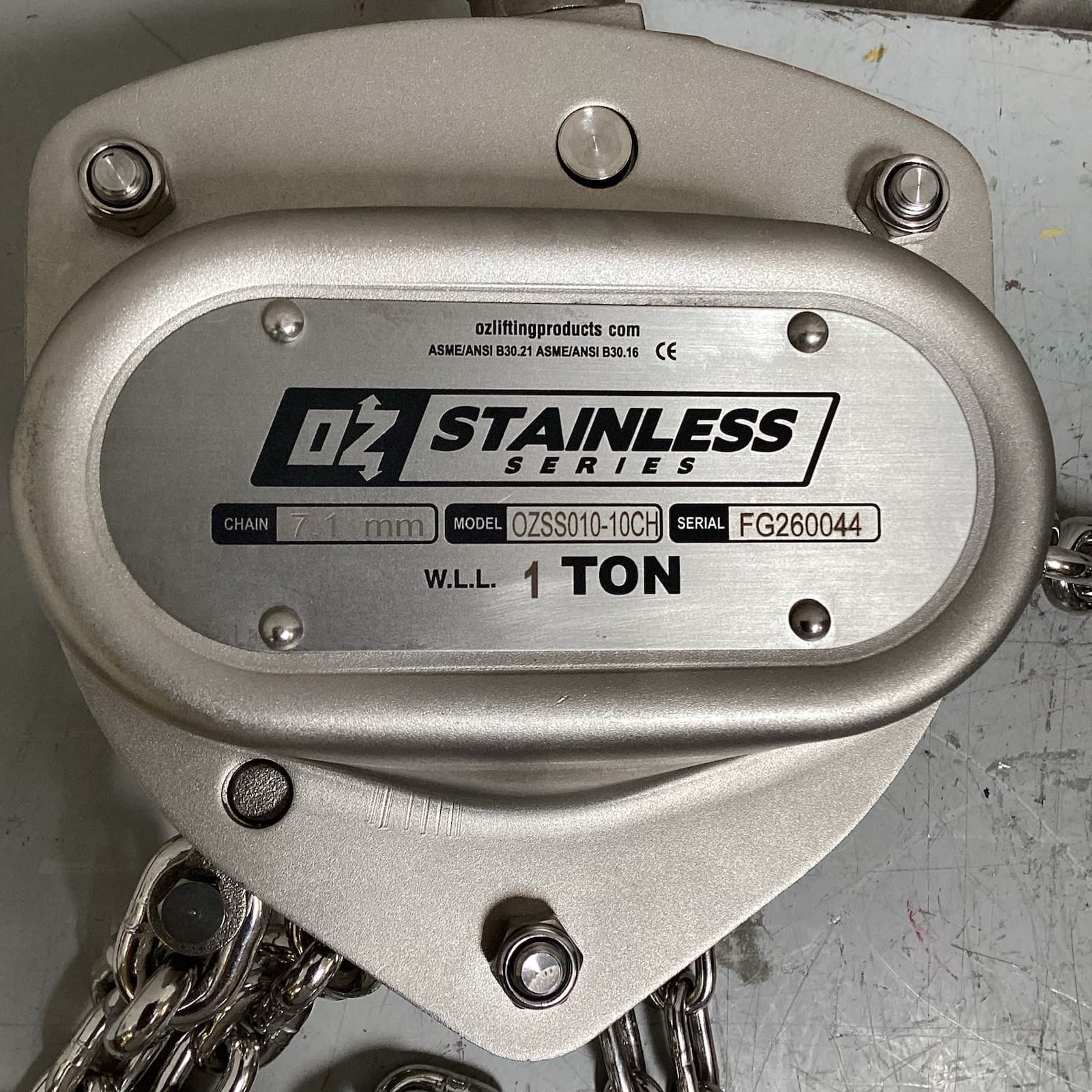 OZ LIFTING PRODUCTS OZSS010-10CH Manual Chain Hoist 2000lb Lift Cap 4