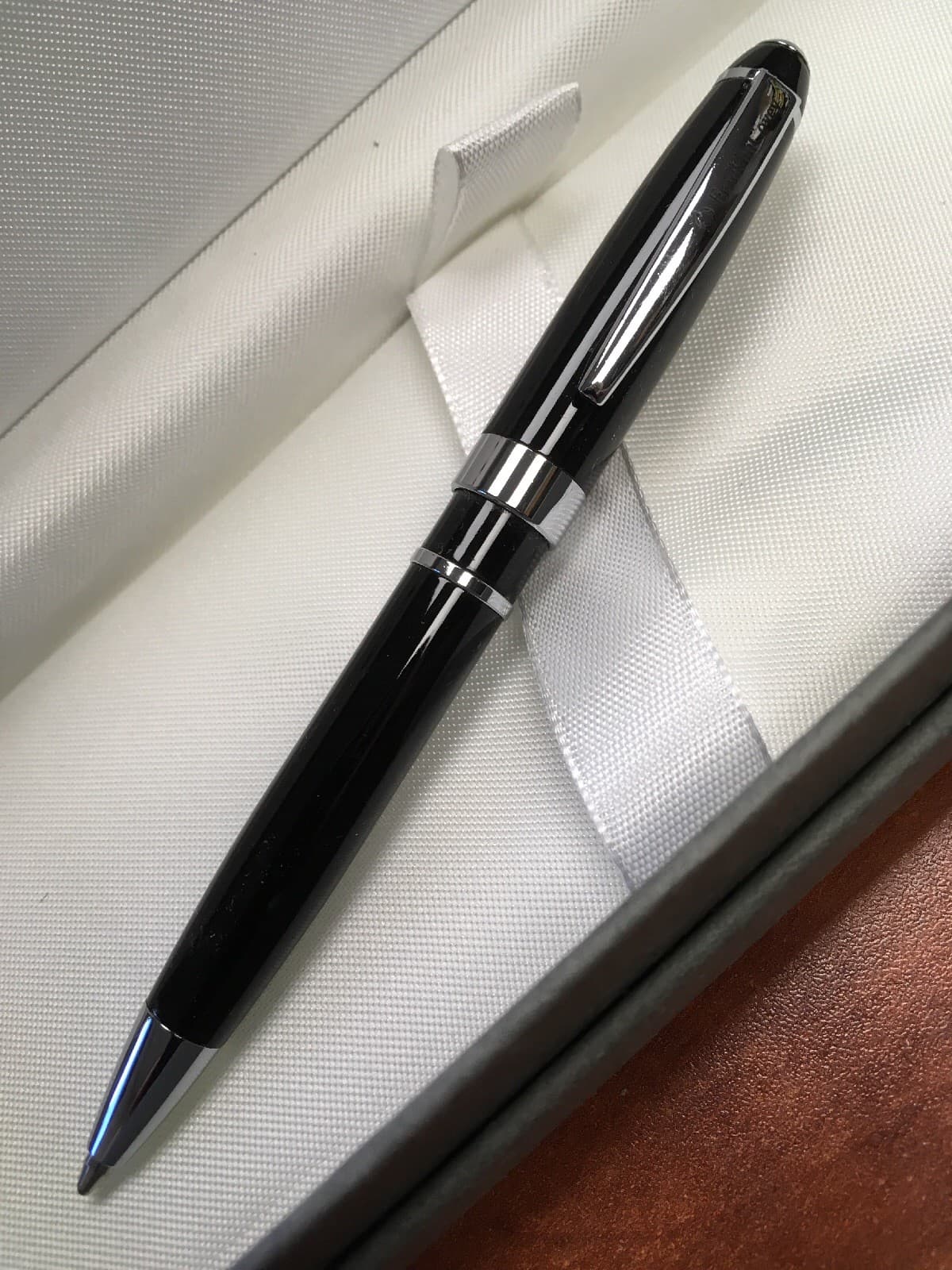 Franklin Covey Bristol MINI Black Lacquer Ballpoint Pen 3