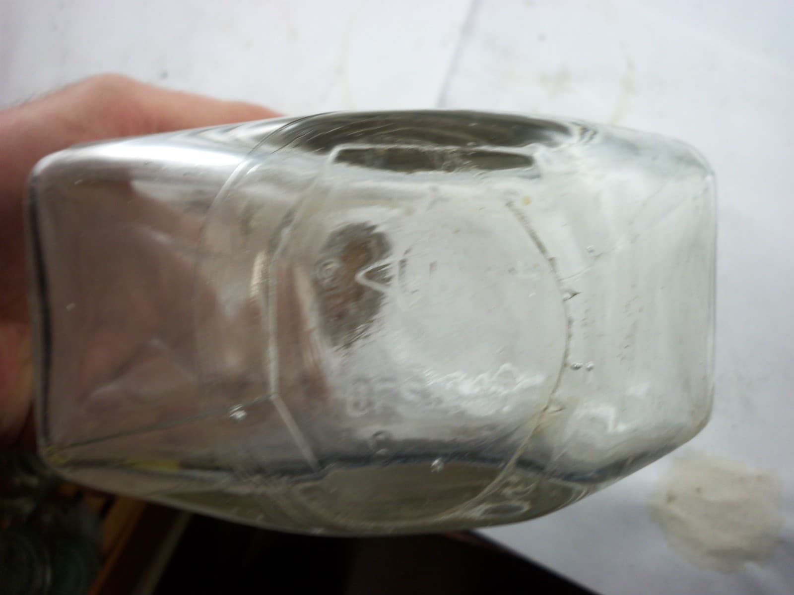 white house vinegar clear stop sign bottle 3