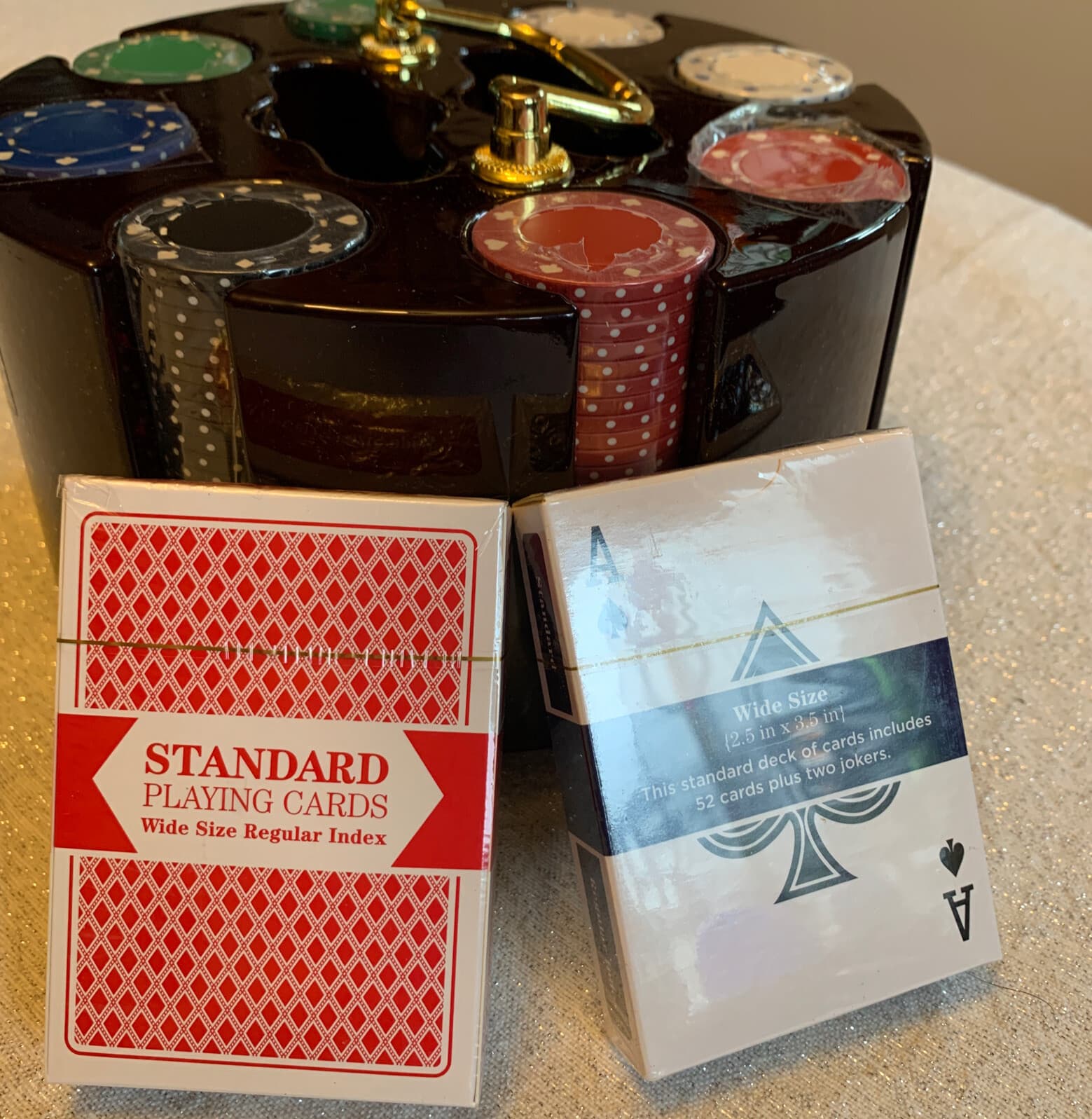 Poker Chips Carousel Set 2 Card Decks 200 Chips 11.5 Gram Vegas Style New 6