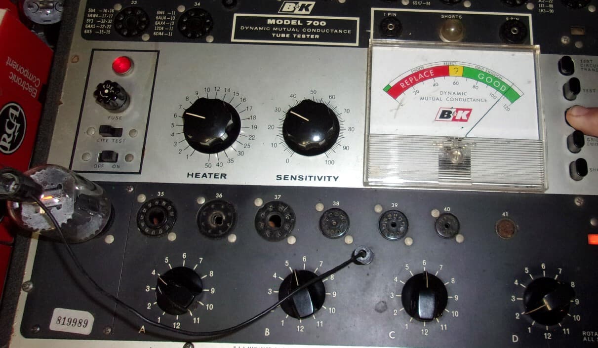 (2) RCA 6KM6 Beam Power Tubes NOS Same Codes! Black Plates! Test Strong! 5