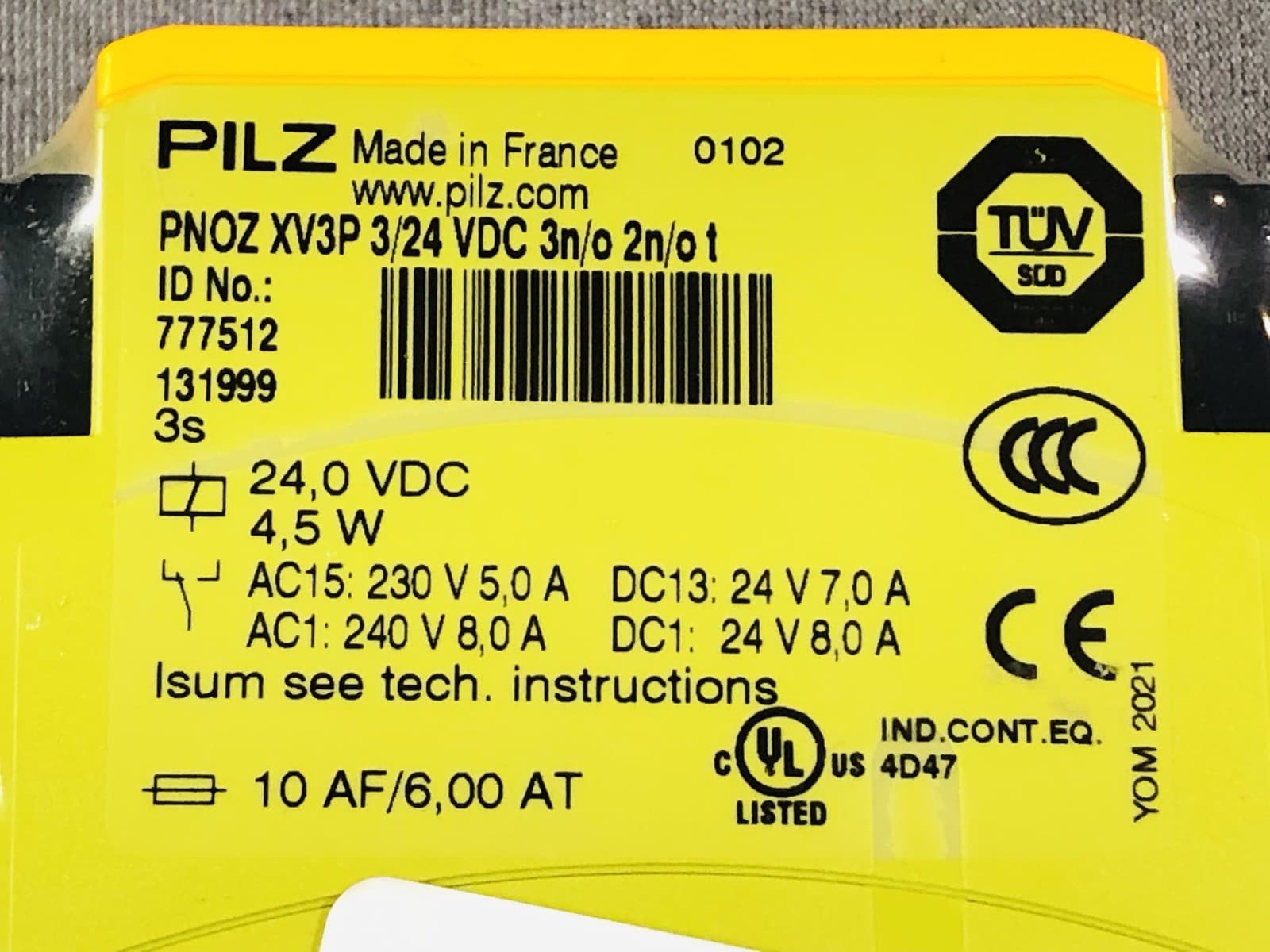 Pilz PNOZ XV3P 3/24 VDC 3n/o 2n/o t (777512) Safety Relay Standalone 24VDC 4