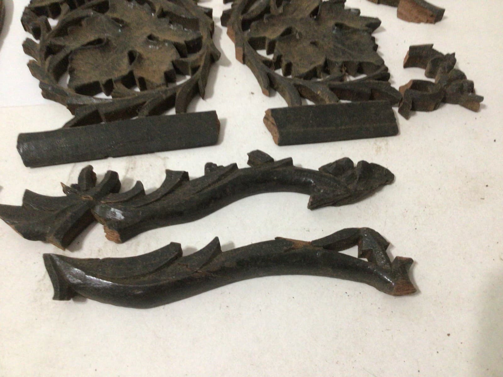 Vintage Ornate  Carved Wood Design Pieces Applique from Old Furniture 3