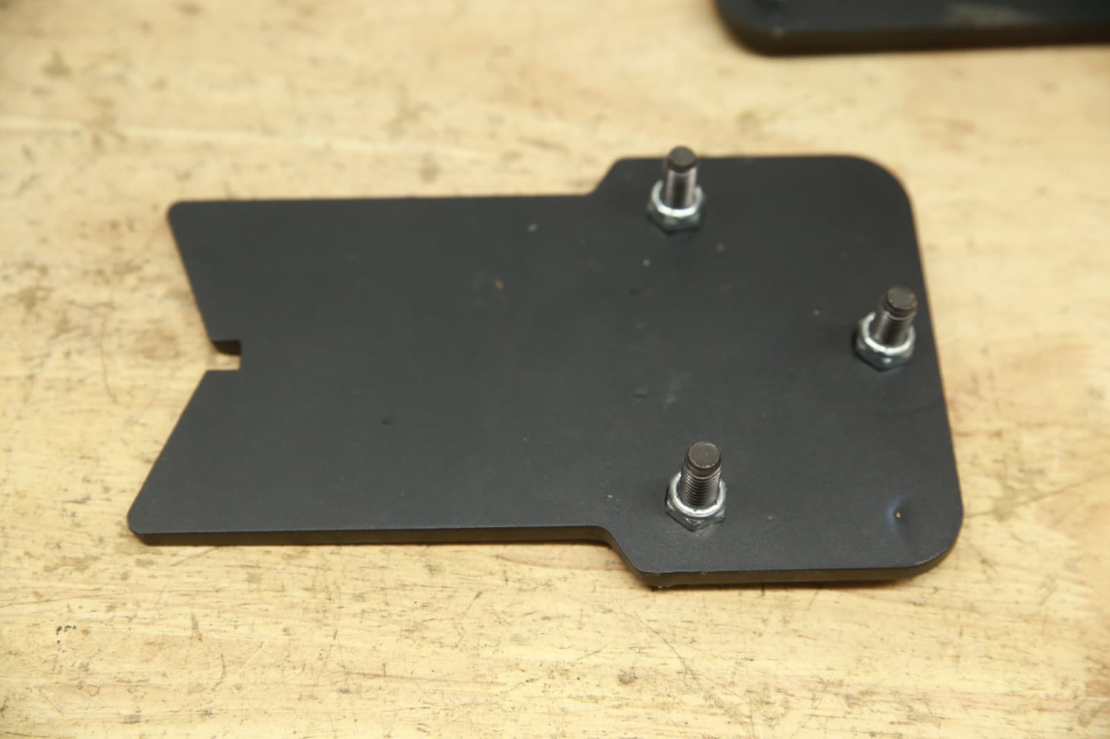 Q'STRAINT EZ Lock Bracket Plate for Invacare AVIVA STORM RX20 Power Chairs 3