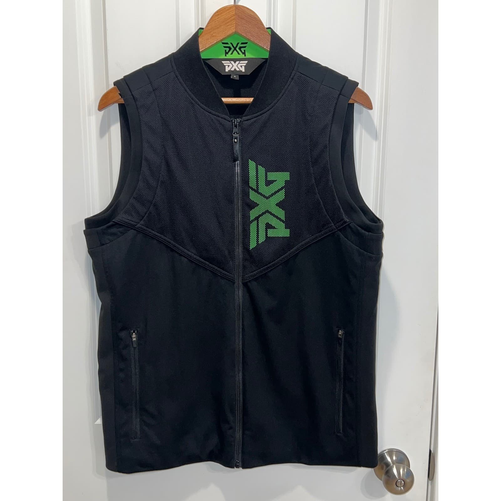 PXG Golf Vest Mens Small Black Sleeveless Full Zip Golfing Sporty Pockets