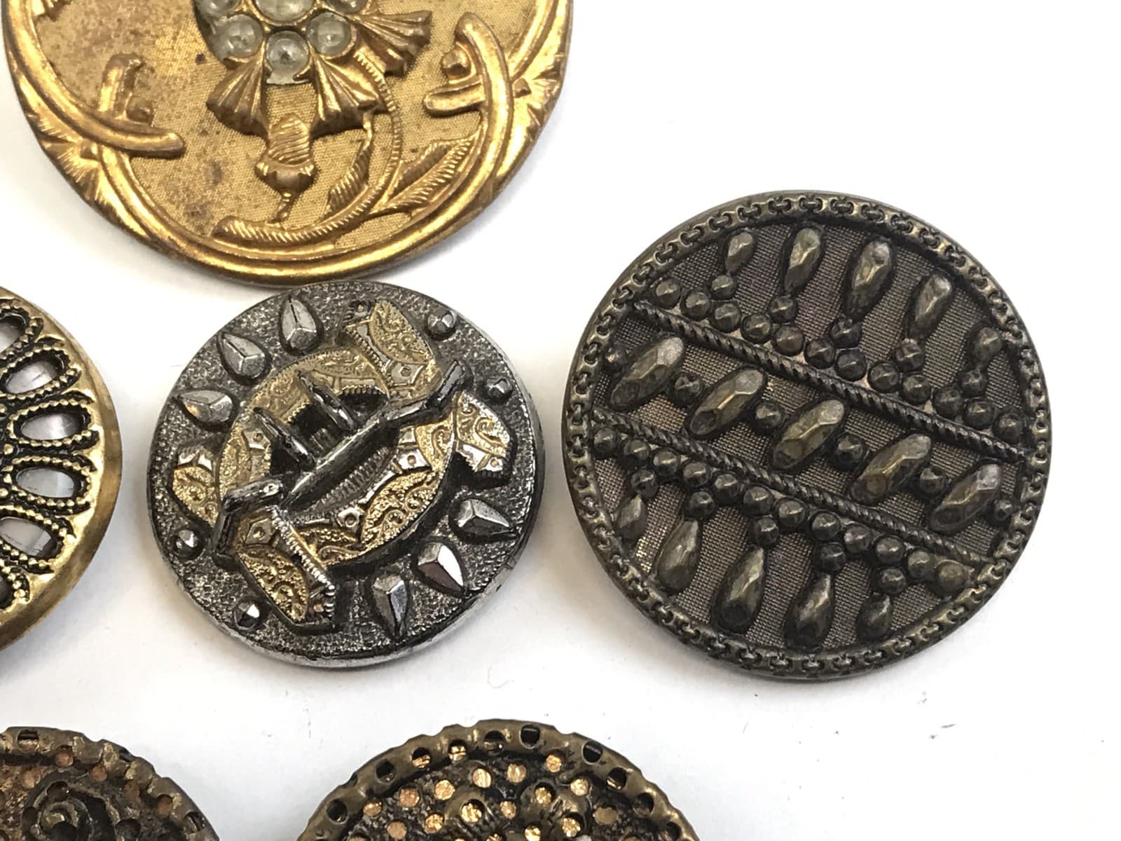 Lot of 10 Antique Victorian Picture Buttons – Brass & Metal, Pierced Rim w/ MOP 4