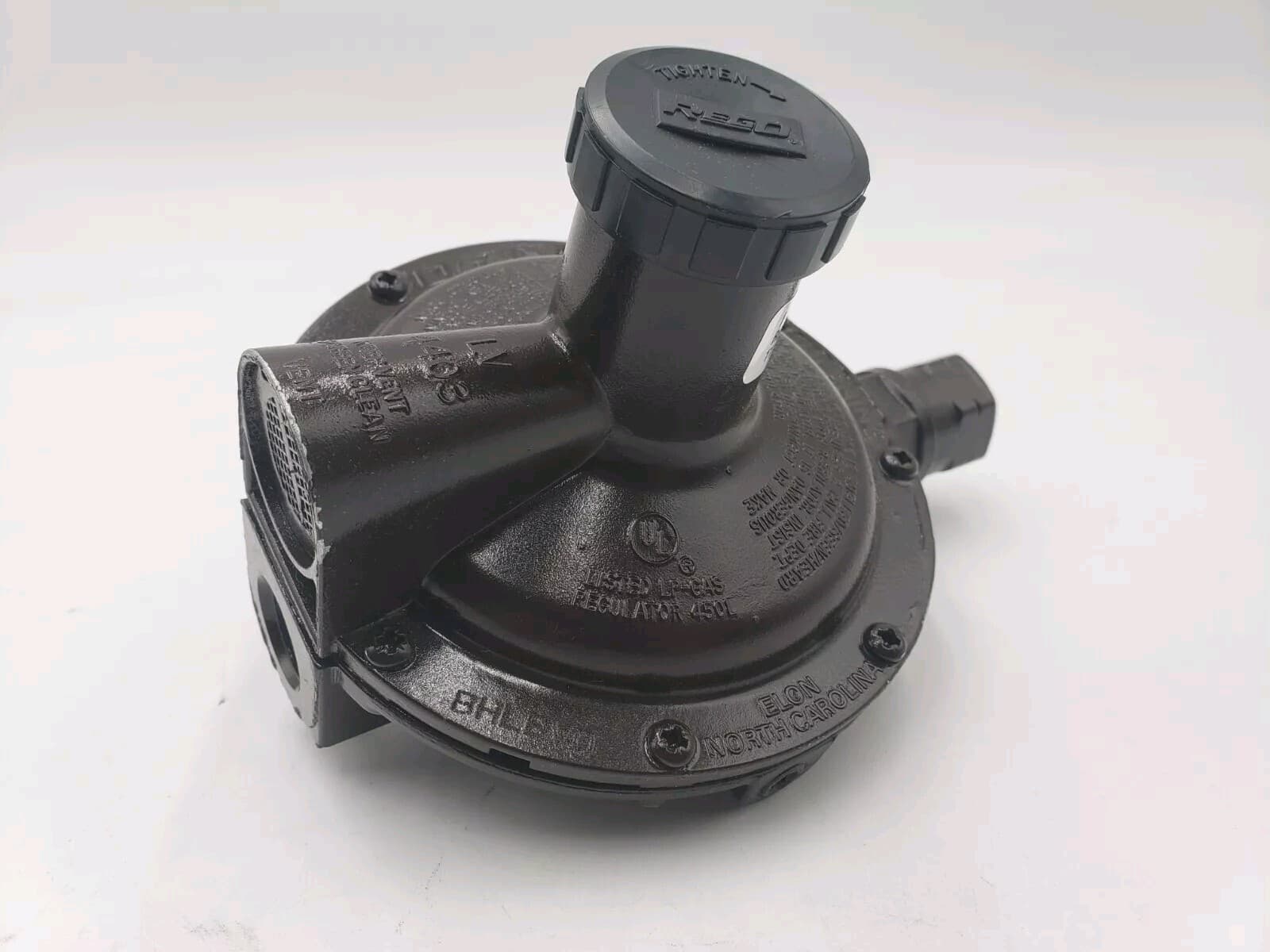 550-06553 LB WHITE REGULATOR LP PROPANE 11" WC 2ND STAGE VENT OVER OUTLET