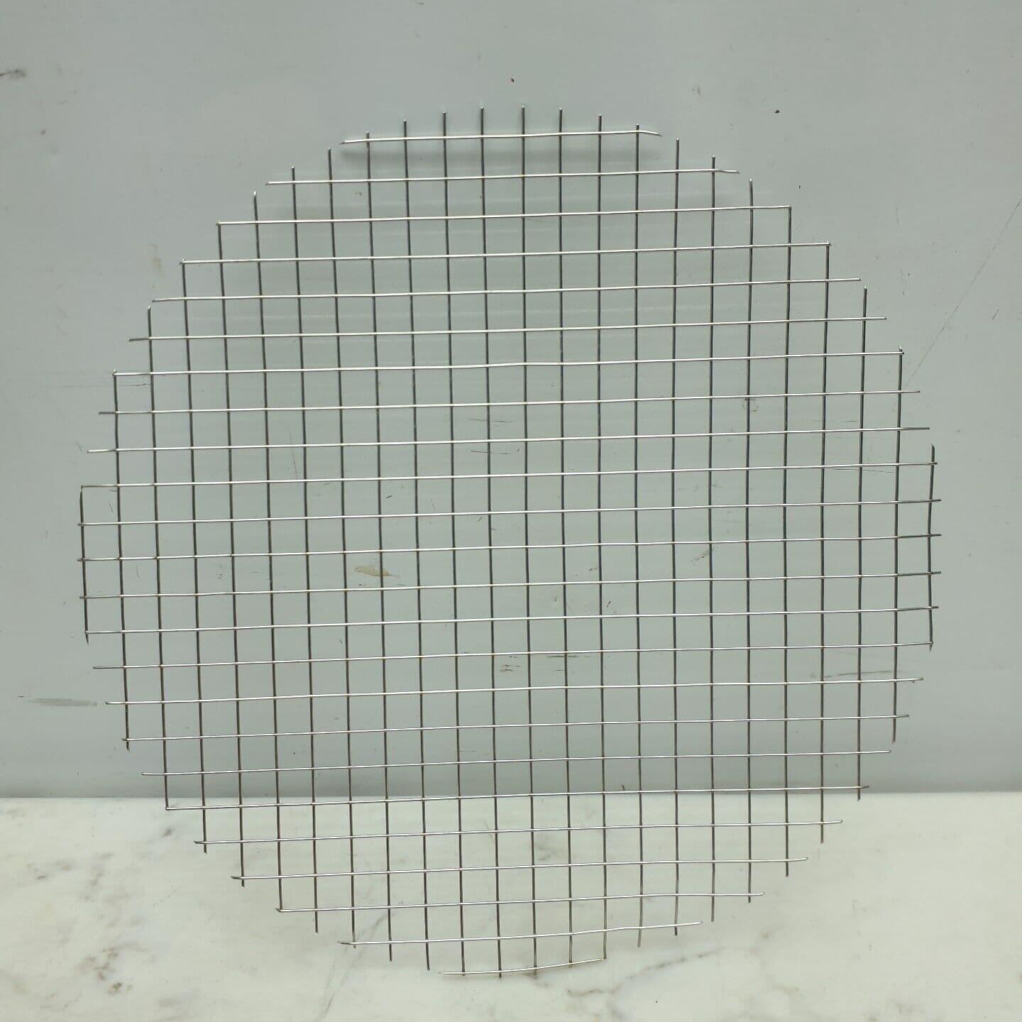 100 Pack 6" Stainless Steel Welded Wire 4 Mesh Circles .023" 304SS 6215009D 2