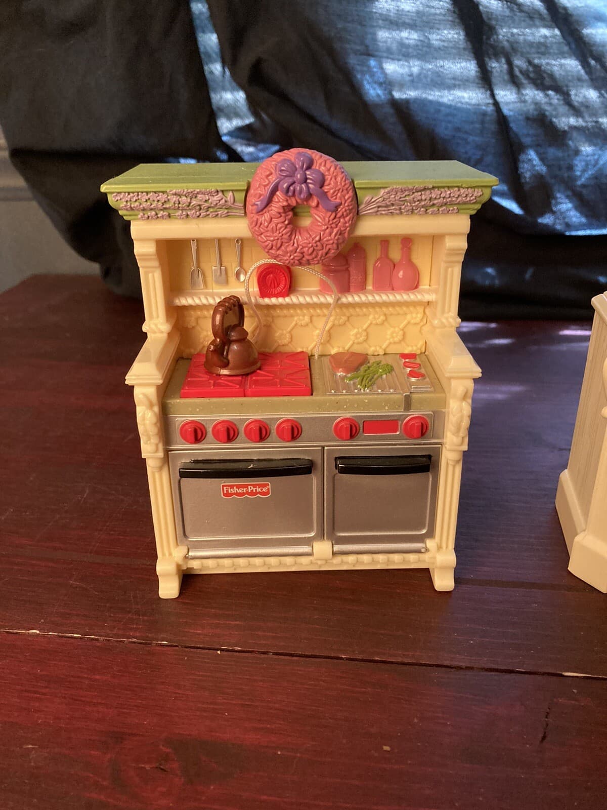 Fisher Price Loving Family Holiday Furniture Kitchen, Fireplace 2010 2