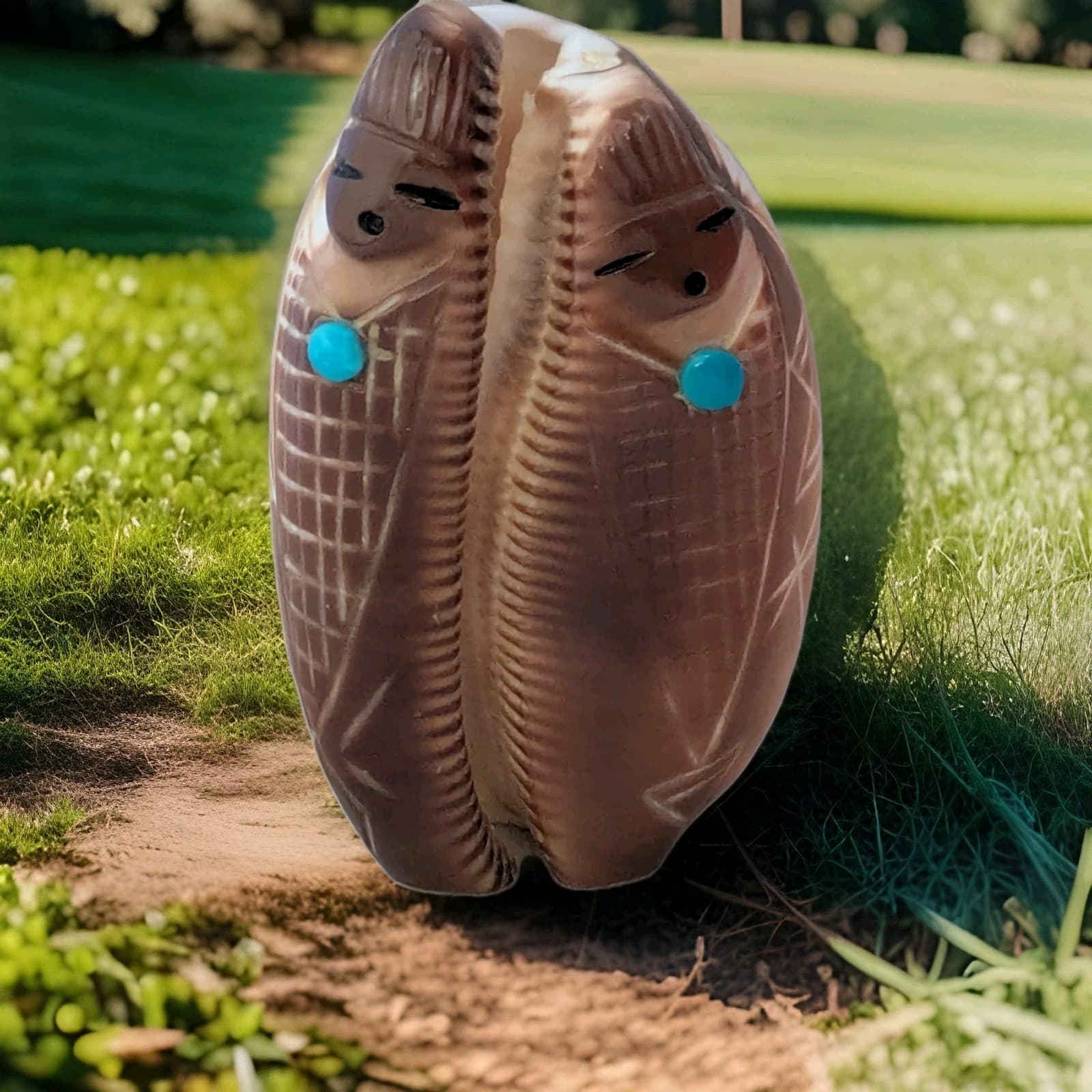 Daniel Chattin-Cowrie Shell Corn Maiden-Zuni Fetish-Native American-ShellCarving 2