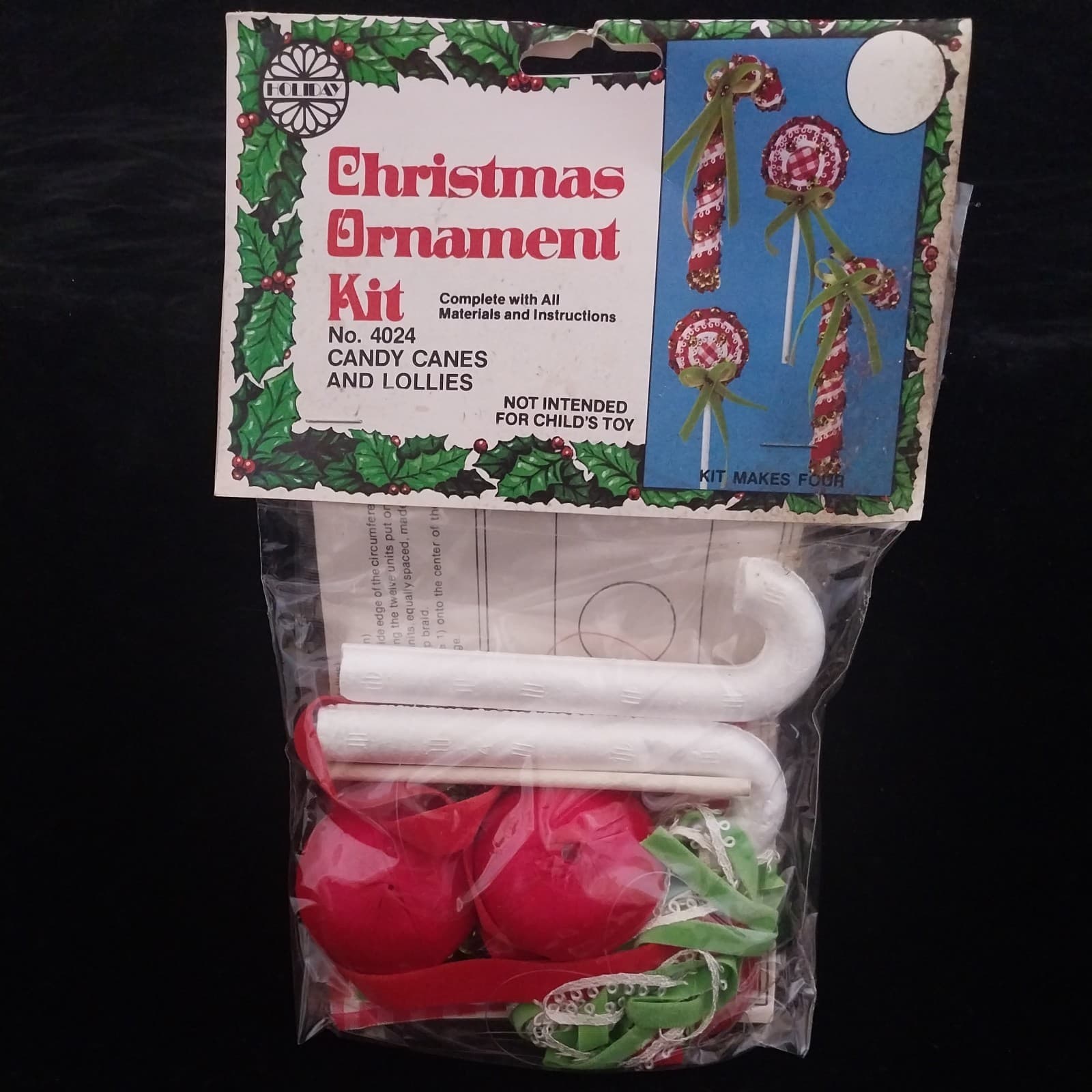 VTG Holiday Walco Candy Canes & Candy Sequin Bead Christmas Ornament Kit 4024 
