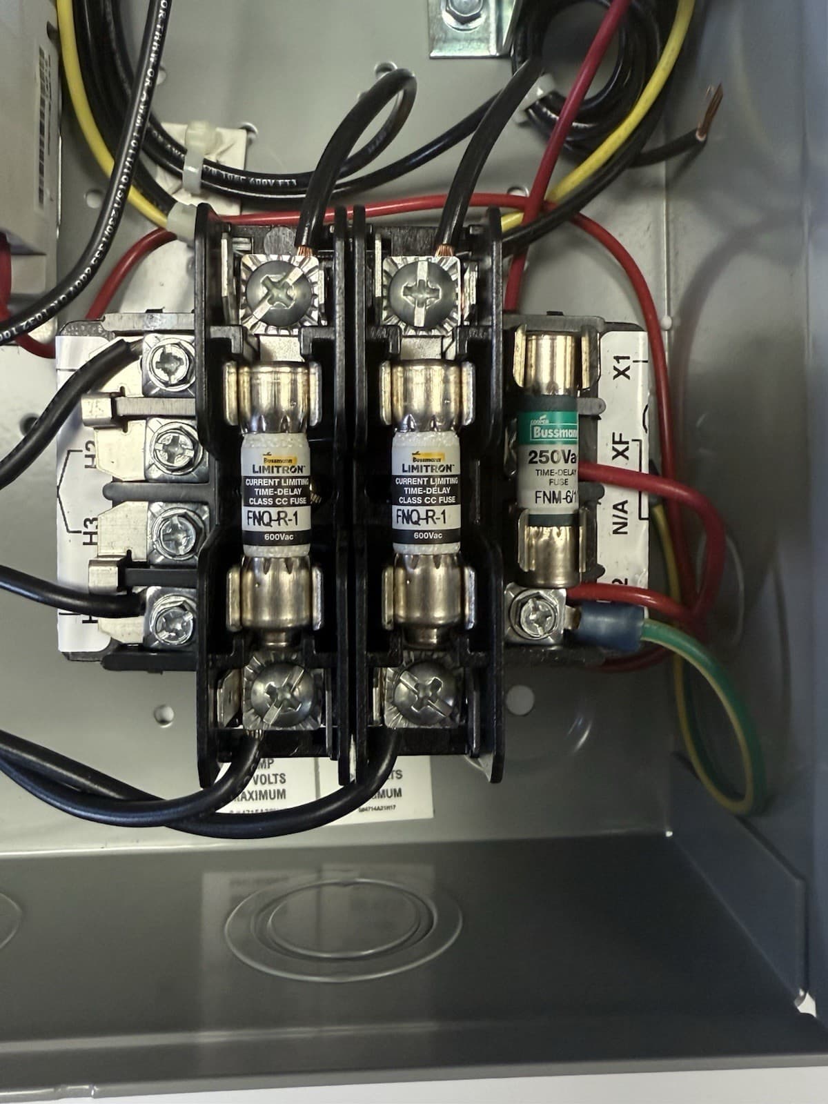 Eaton ECN0801BJA Freedom NEMA Size 0 Non-Combination Single-Phase Starter 5