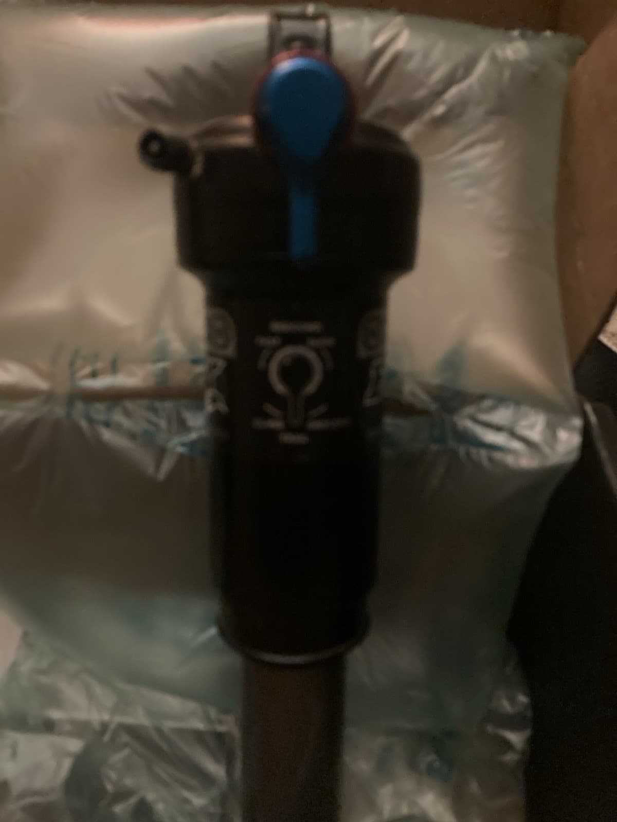 Fox Rear Shock Suspension With A 700x2.30 FOXSHOX Coil (used Has Scratches) 5