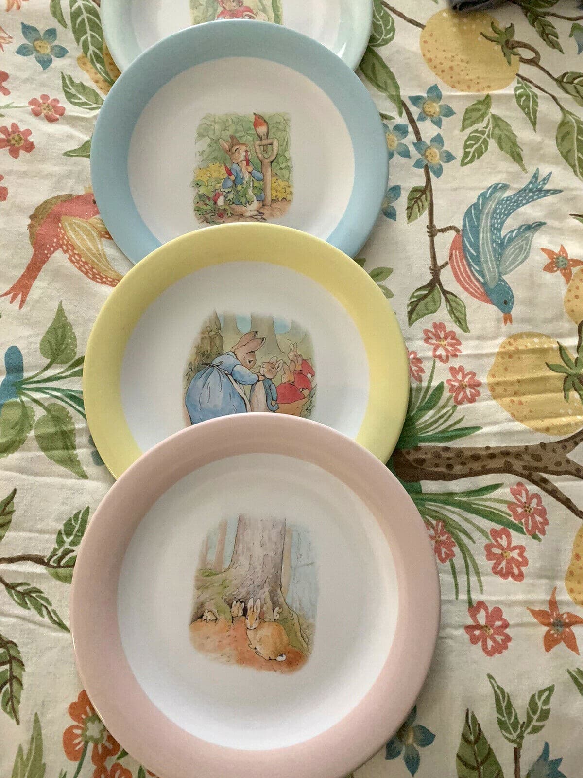 Disney Pottery Barn school kid SET 4 Plate Easter Bunny Peter rabbit Holiday  ! 2