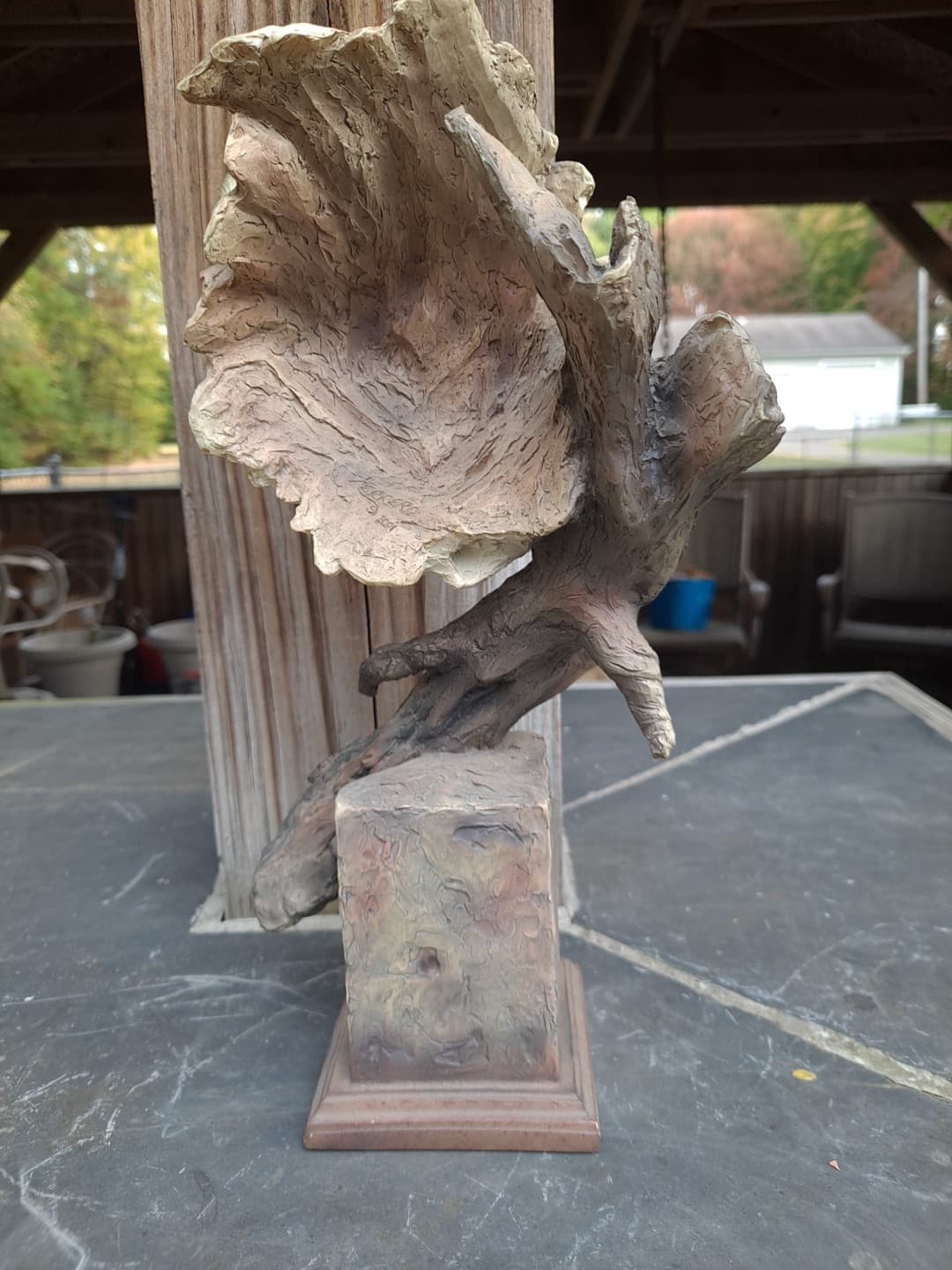 Fine Art Mint Condition Steven Herrero Survivor Wolf Sculpture Signed 3