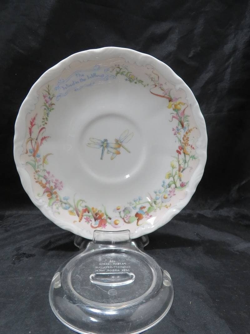 Royal Albert The Wind in the Willows Portly's Return Tea Cup & Saucer & Plate 8 4