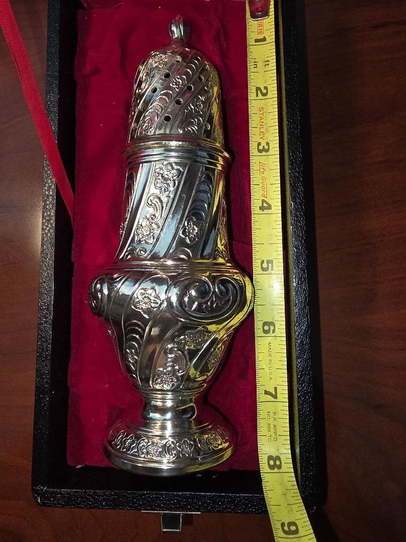 Vintage Silver-Plated Sugar Caster / Muffineer w/ Box – Ornate Rococo Shaker 7" 2