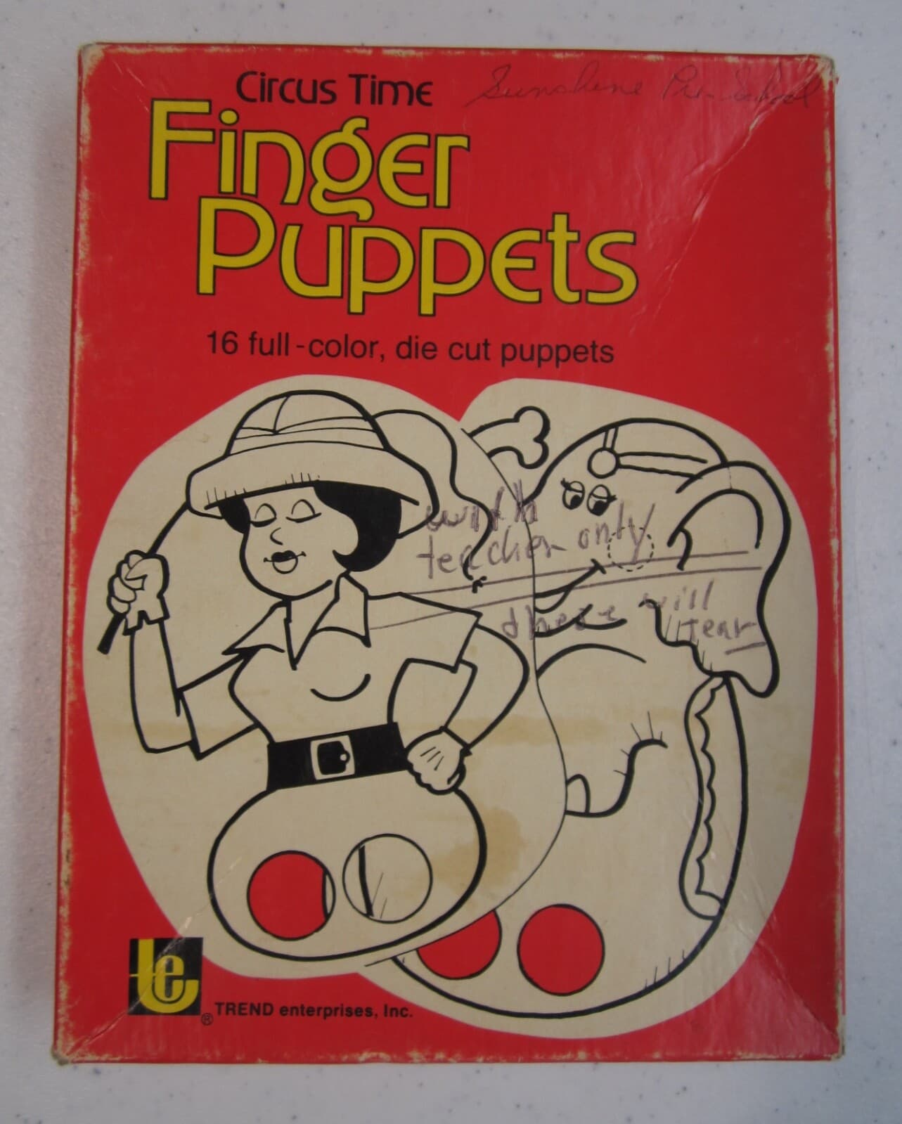 Circus Time Finger Puppets 16 Die Cut Puppets T-351 2