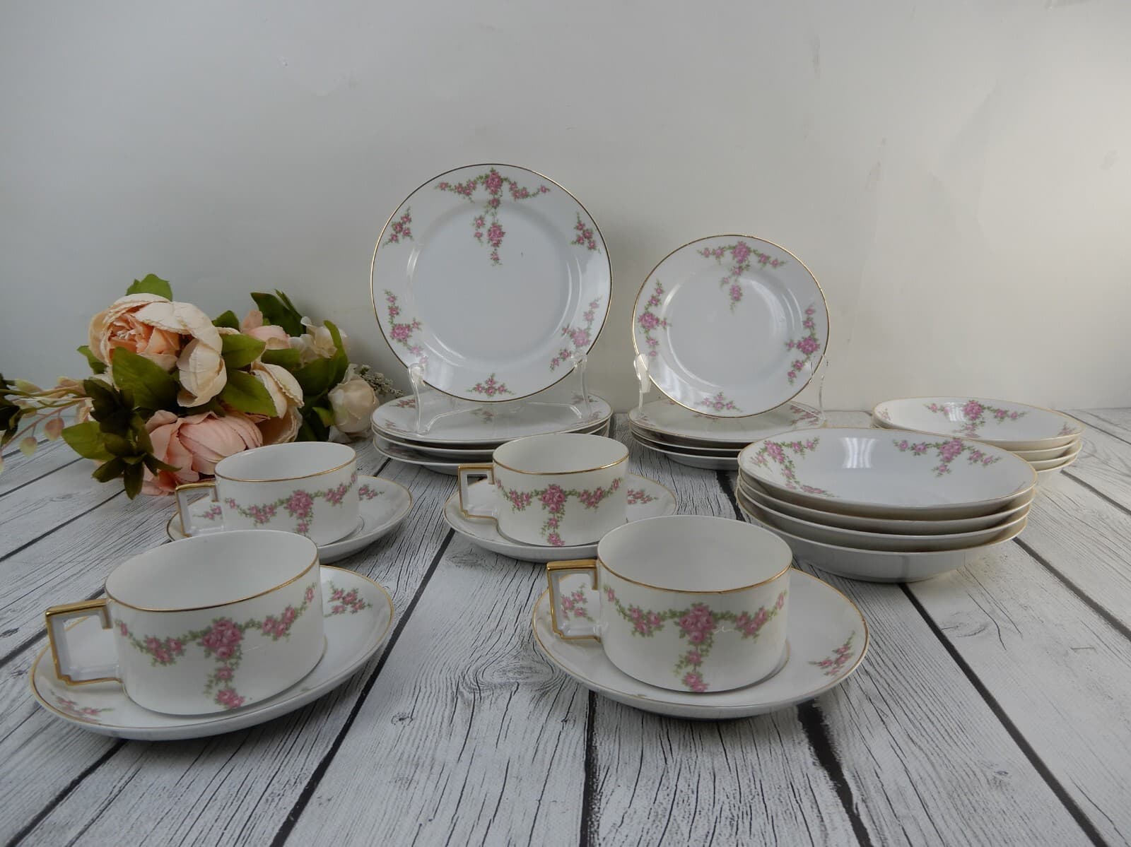 24 Pieces 6-Piece 4 Place Setting Heinrich H&Co Bavaria "Rosalinda" Pink Flowers 3